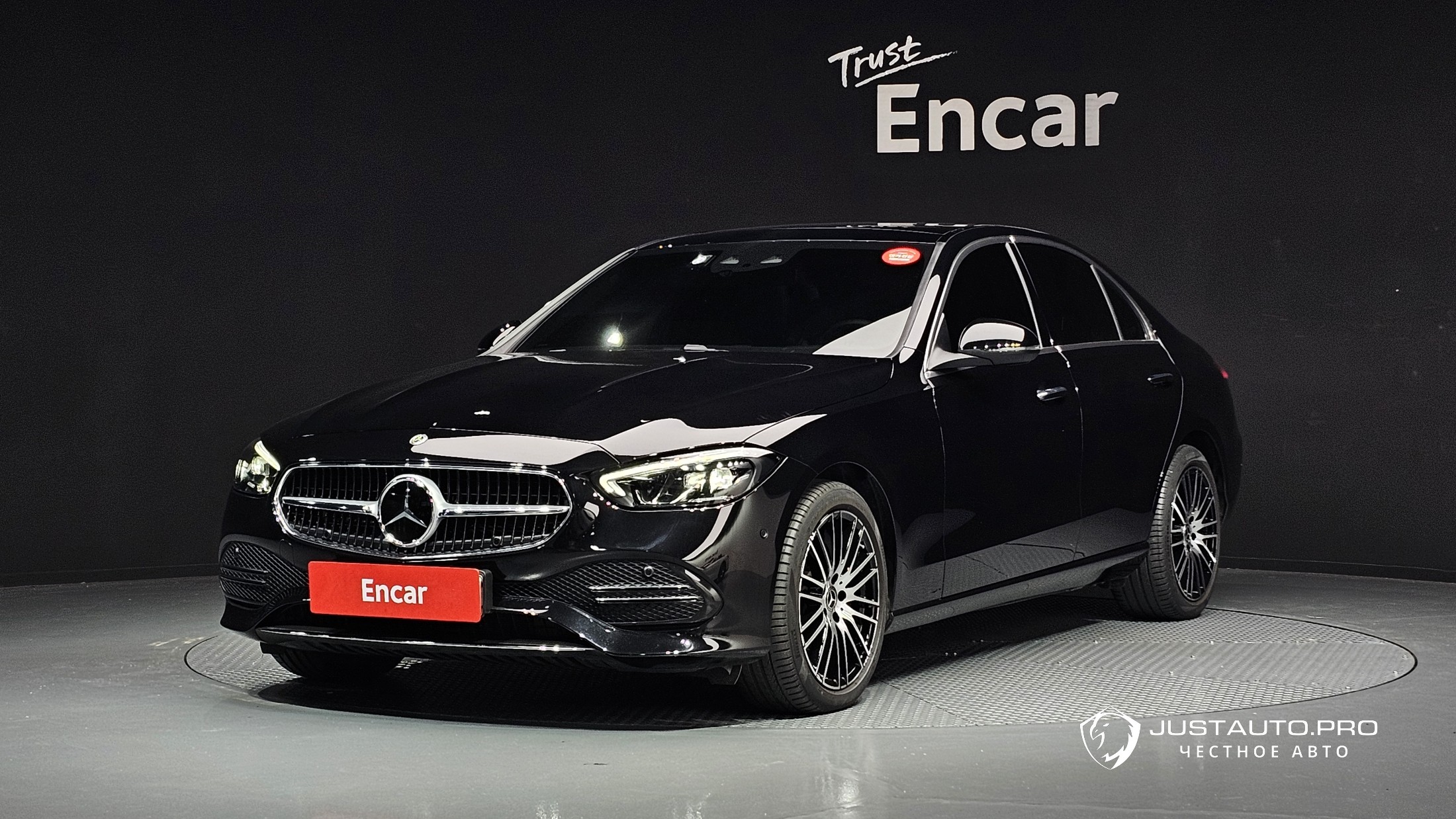 Автомобиль Mercedes-Benz C-Class