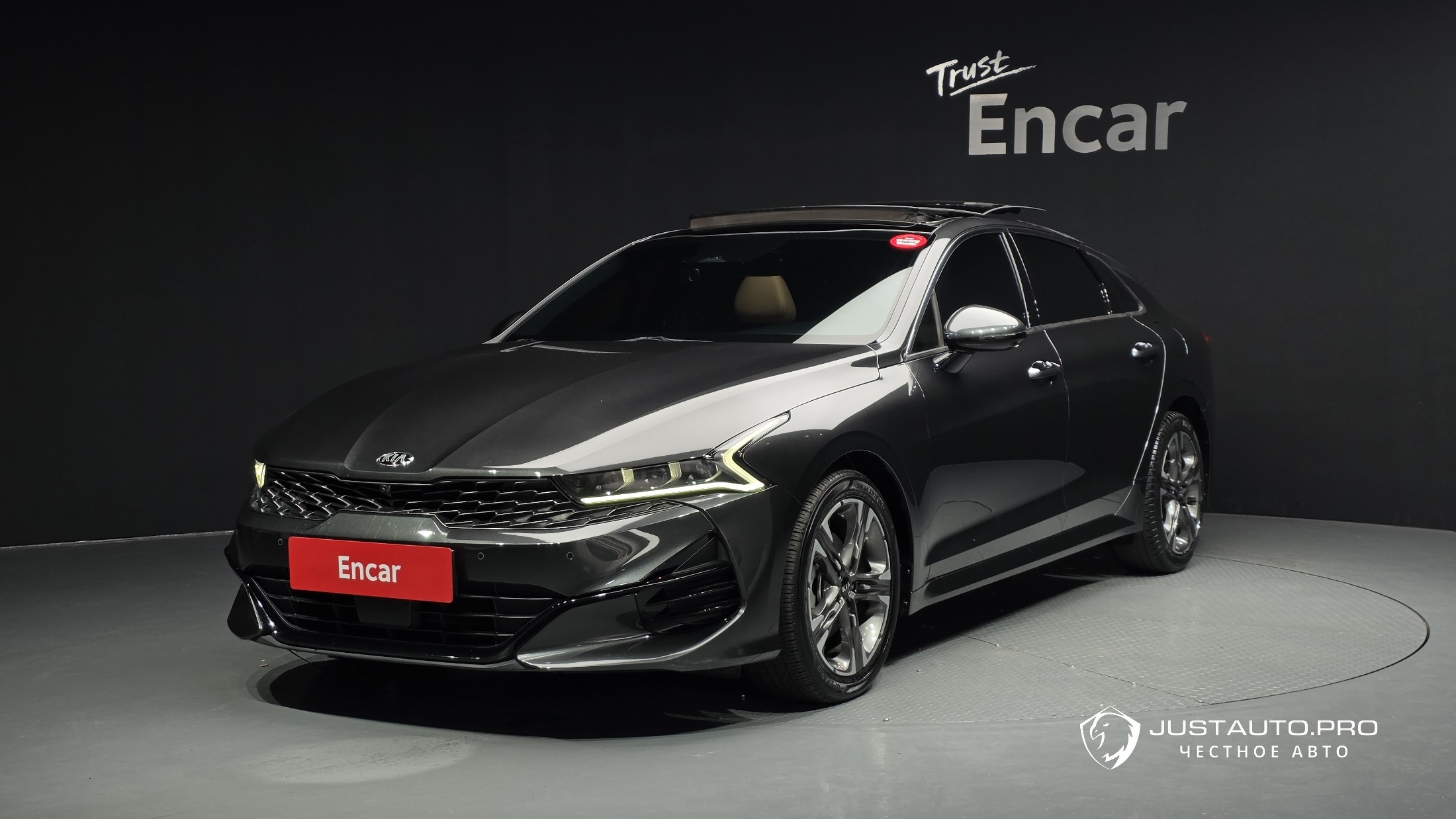 Автомобиль Kia K5