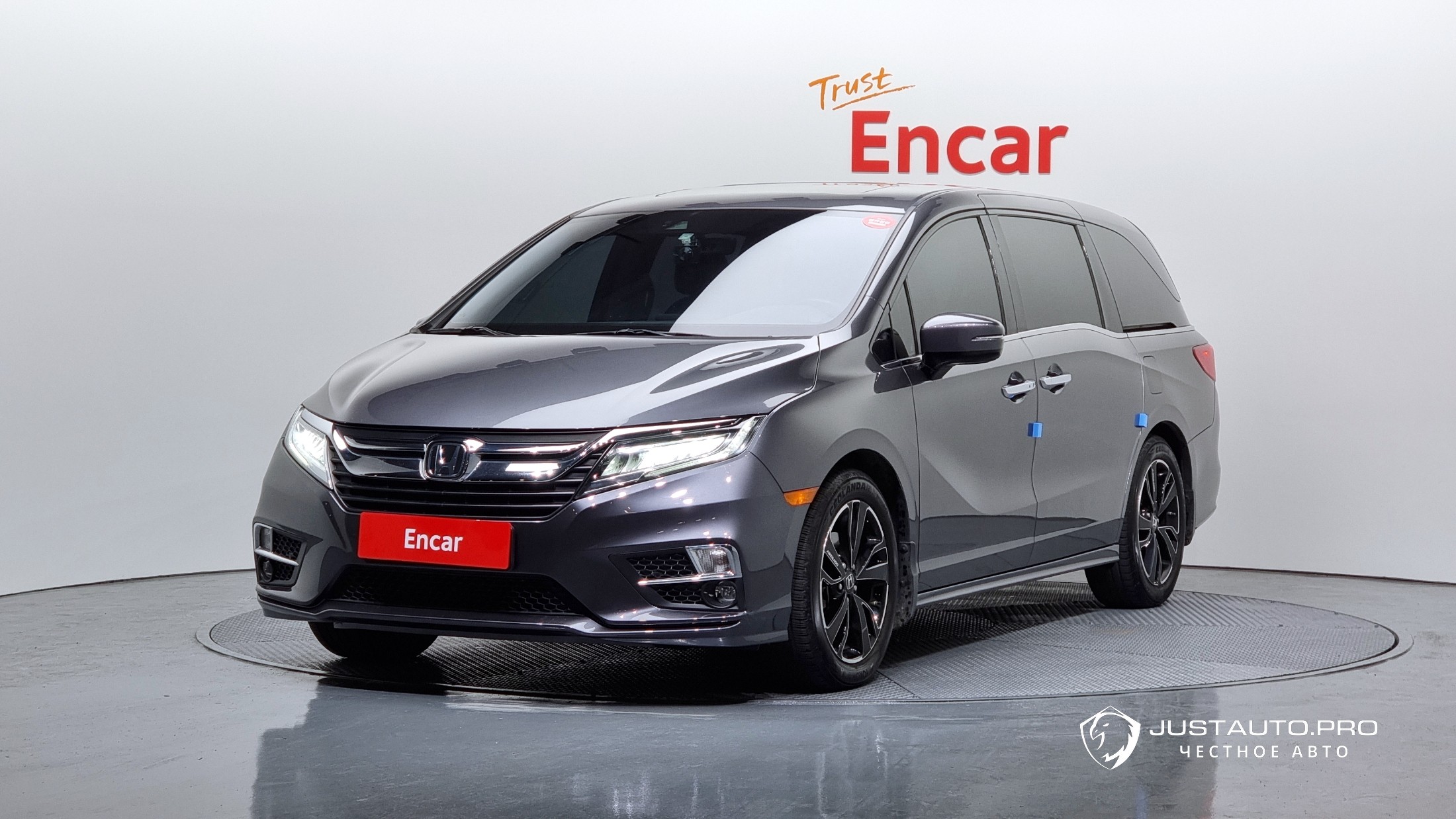 Автомобиль Honda Odyssey