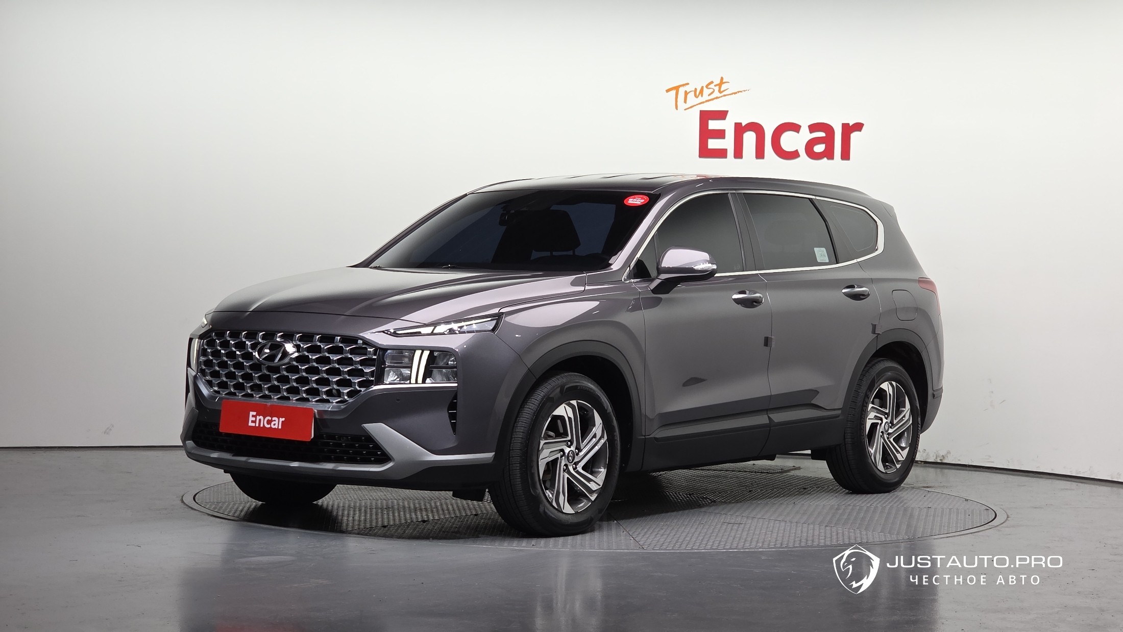 Автомобиль Hyundai Santafe