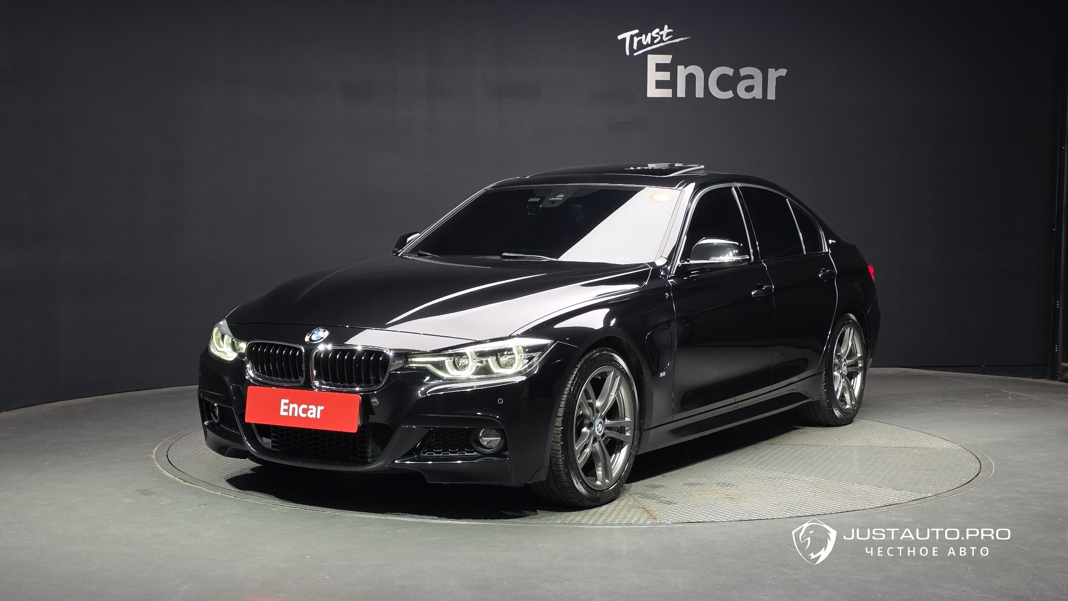 Автомобиль BMW 3-Series