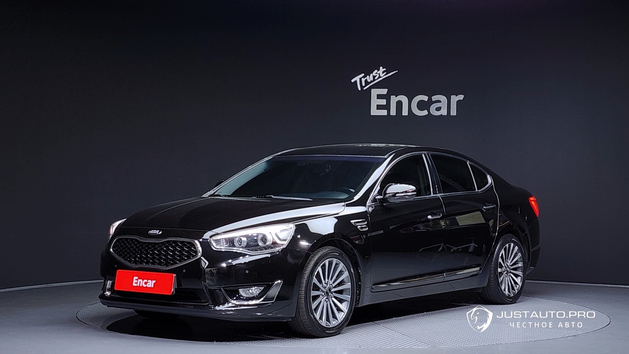 Автомобиль Kia K7