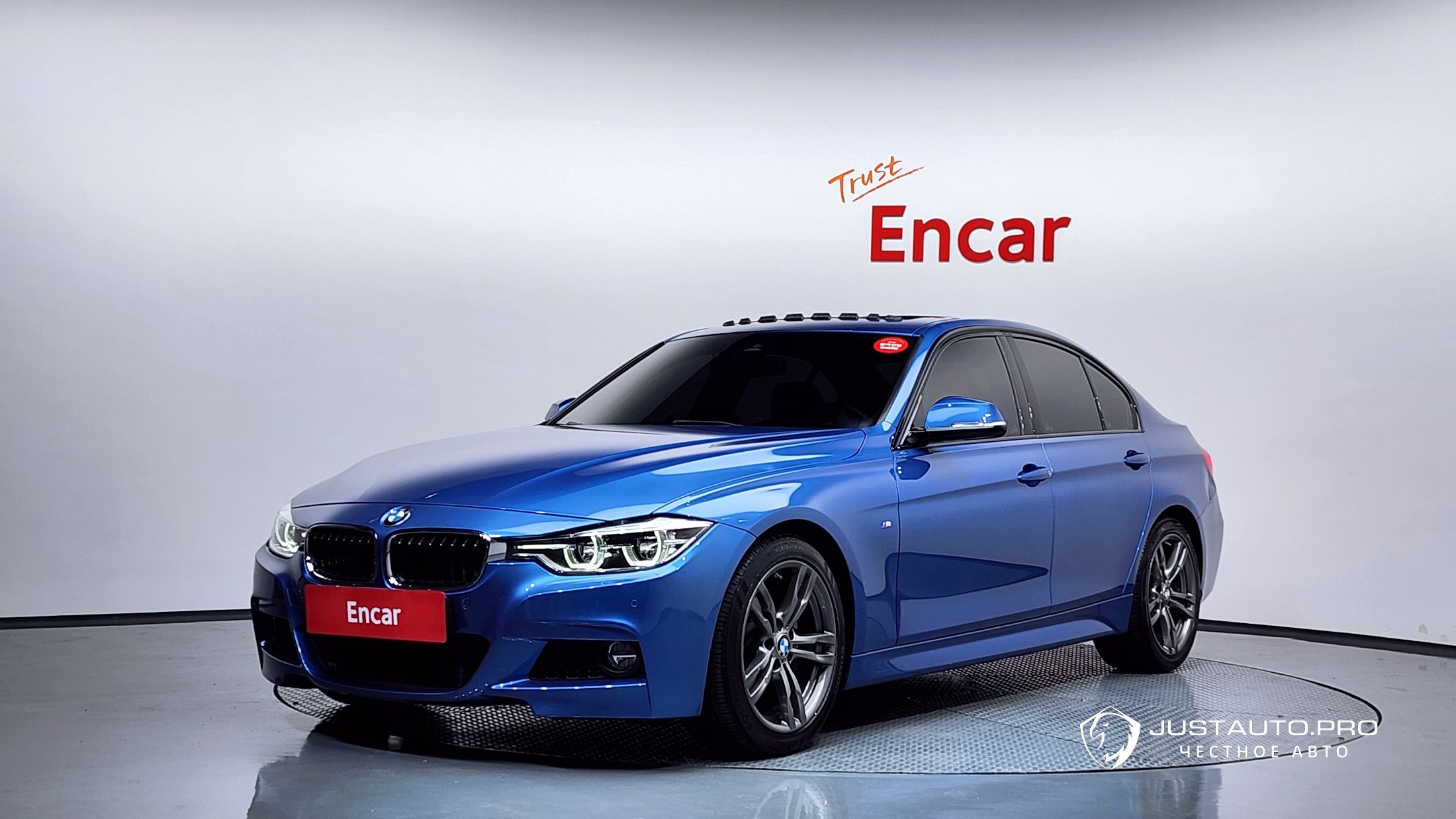 Автомобиль BMW 3-Series