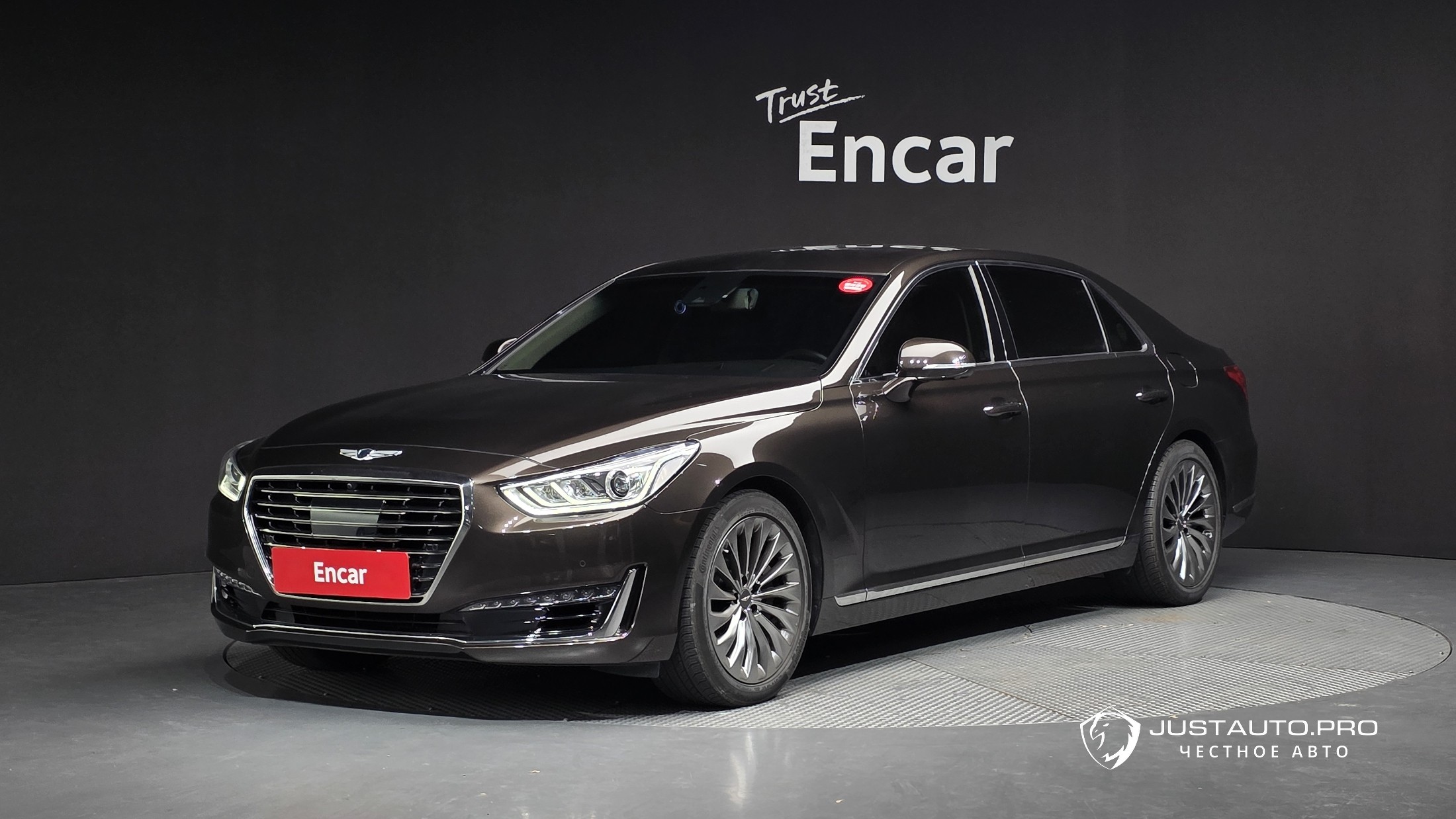 Автомобиль Genesis EQ900