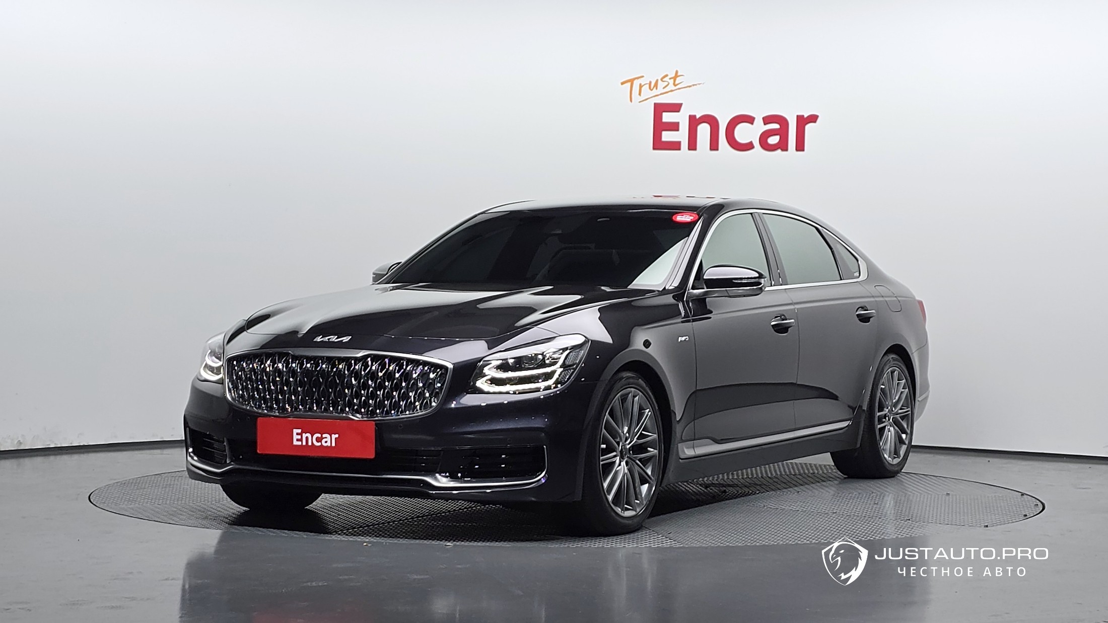 Автомобиль Kia K9