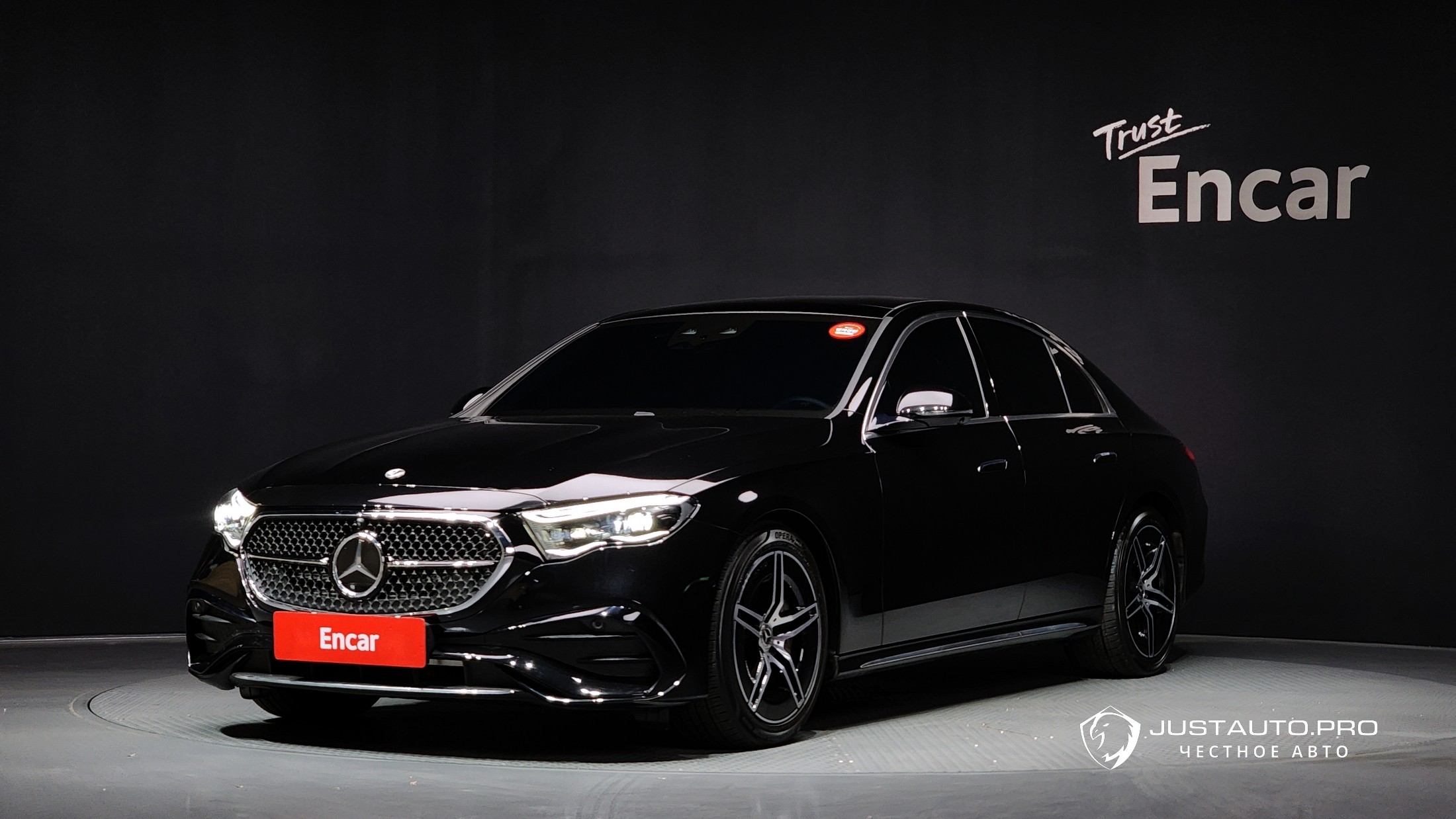 Автомобиль Mercedes-Benz E-Class