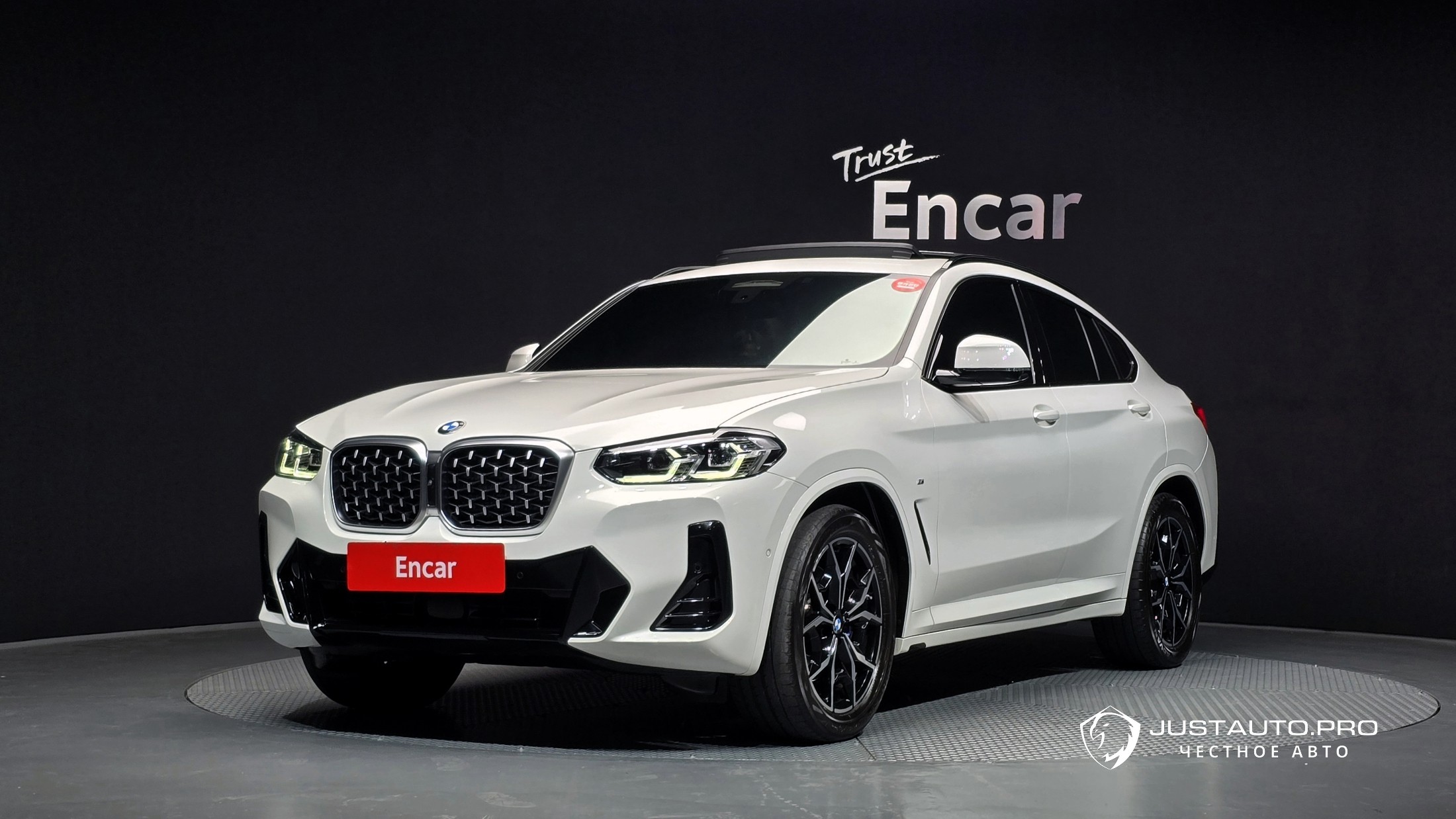 Автомобиль BMW X4