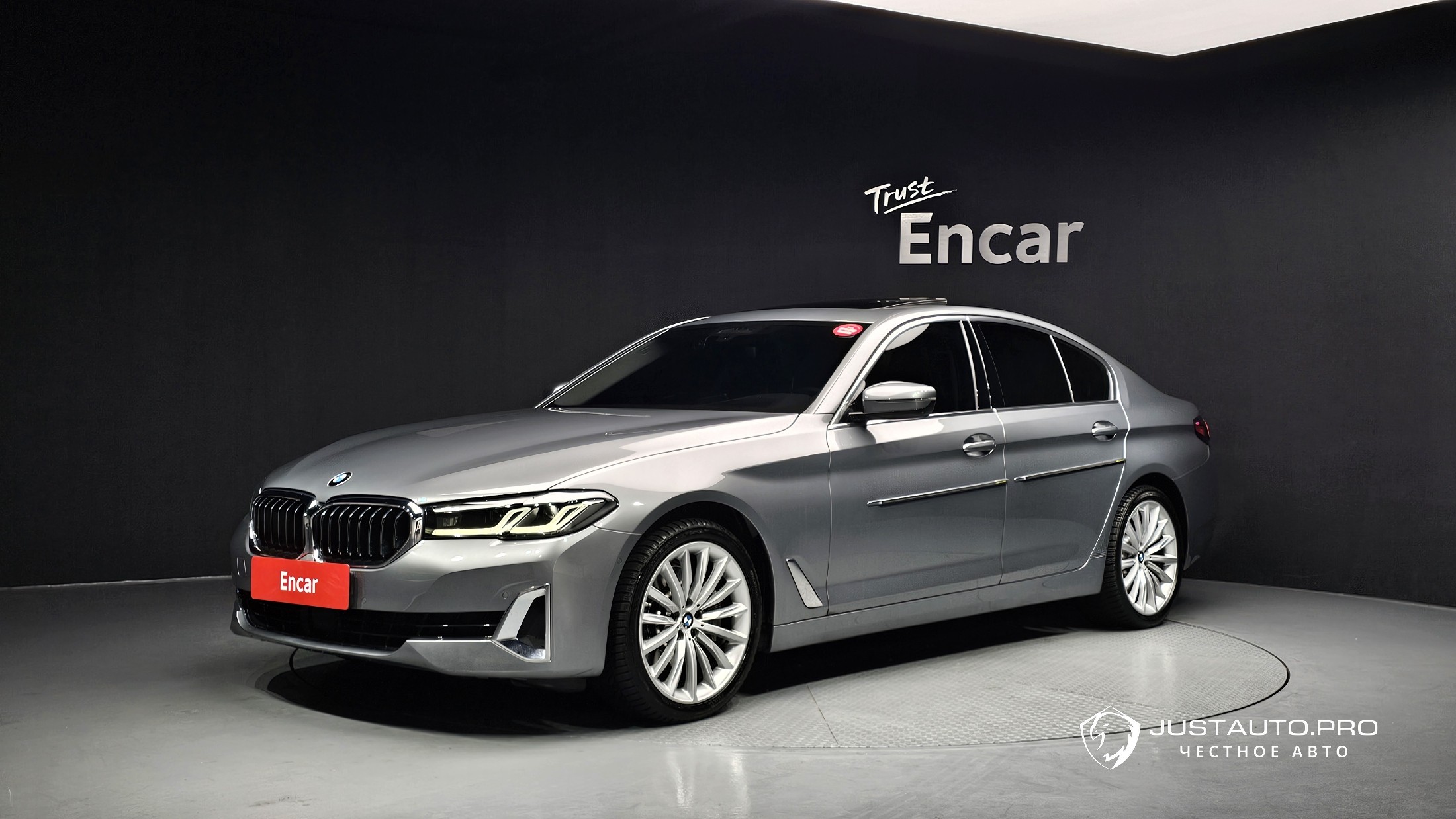 Автомобиль BMW 5-Series