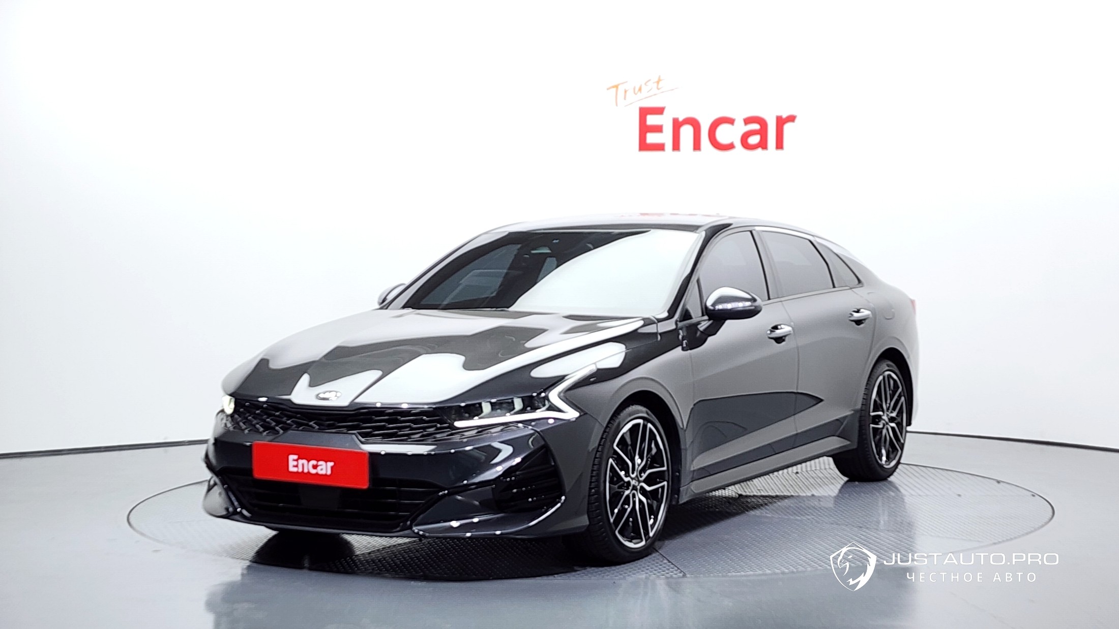 Автомобиль Kia K5