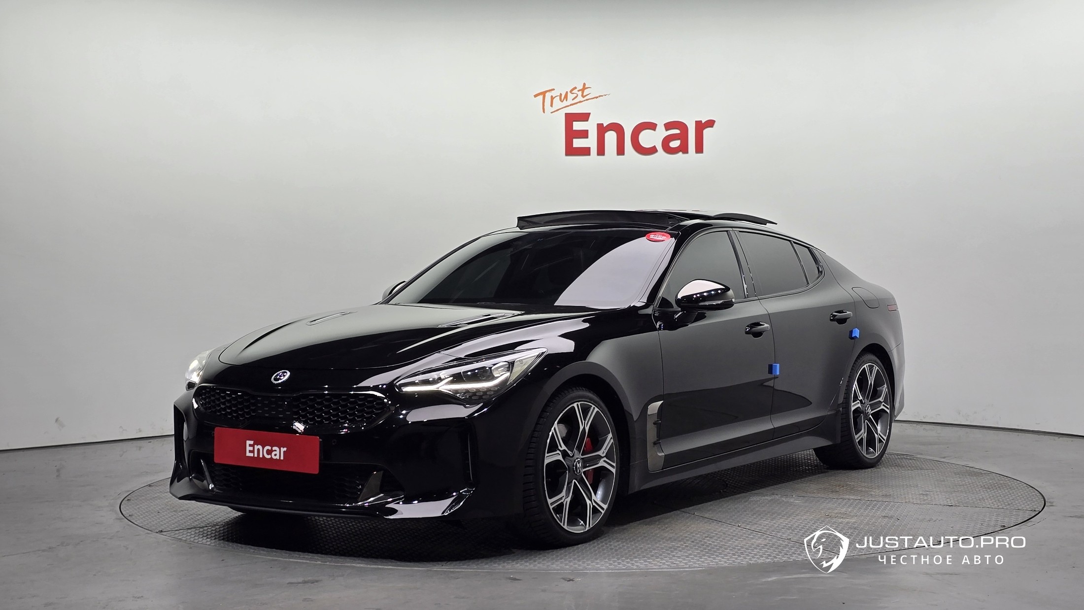 Автомобиль Kia Stinger