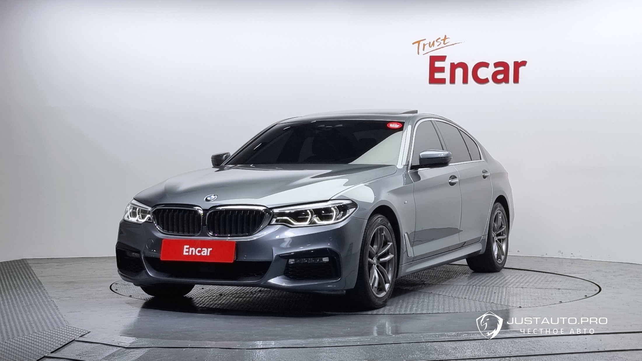 Автомобиль BMW 5-Series