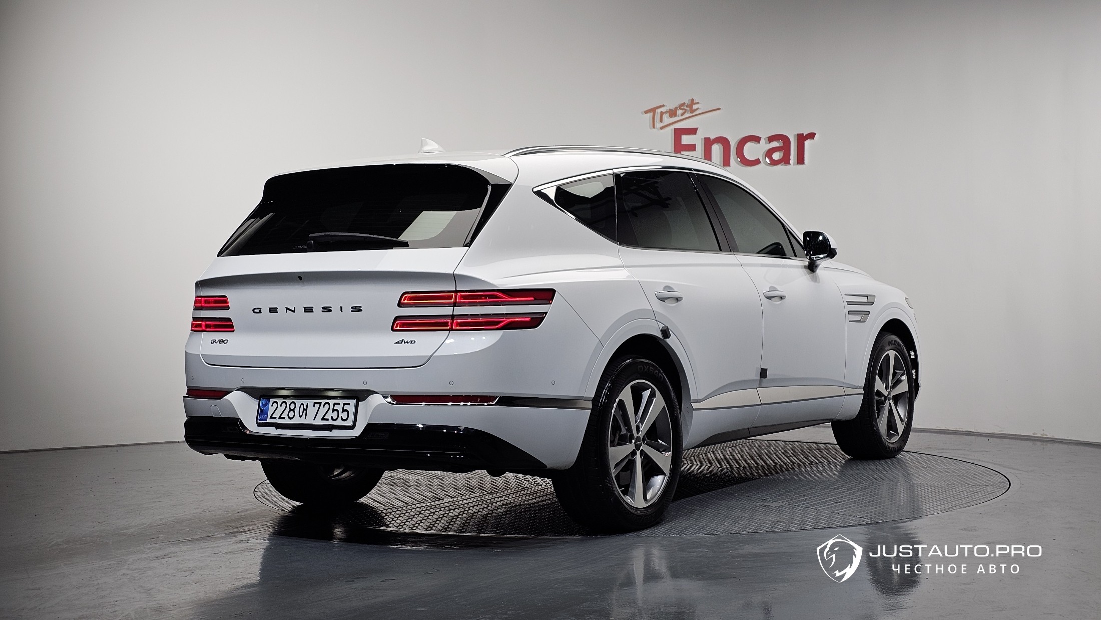 Автомобиль Genesis GV80