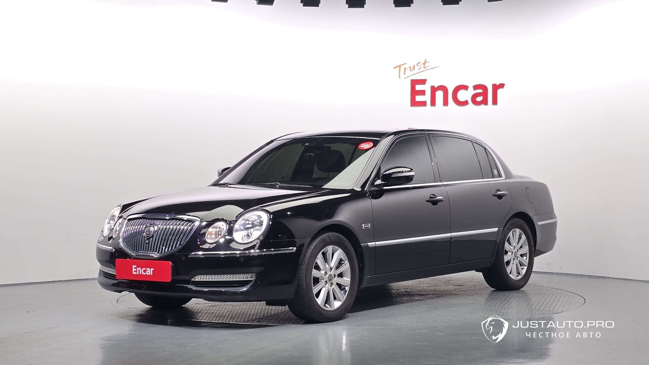 Автомобиль Kia OPIRUS