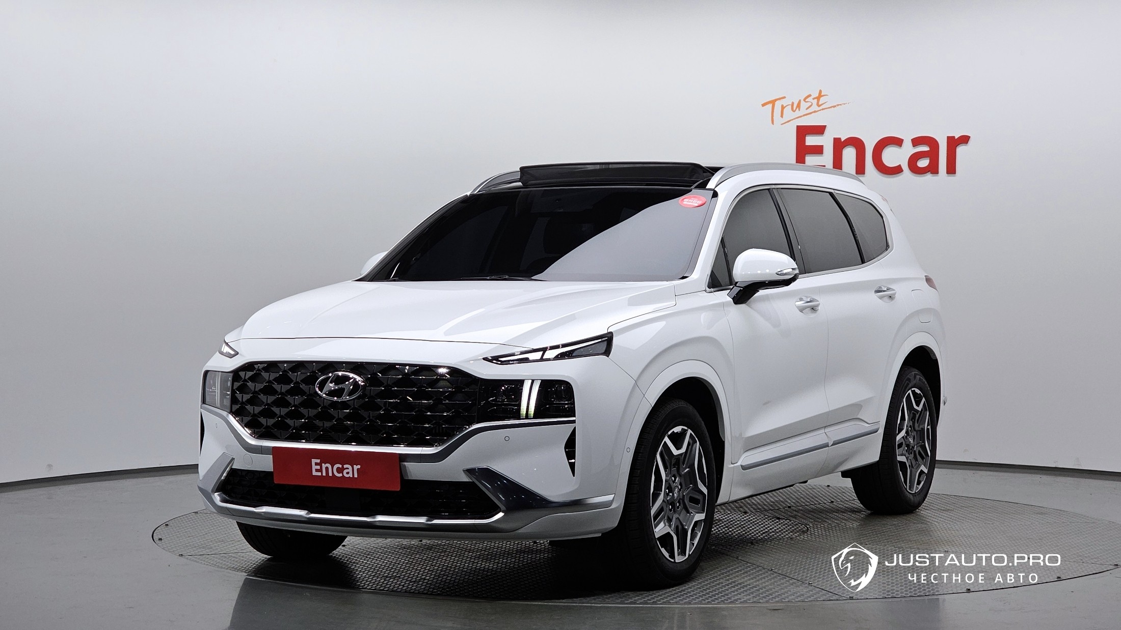 Автомобиль Hyundai Santafe