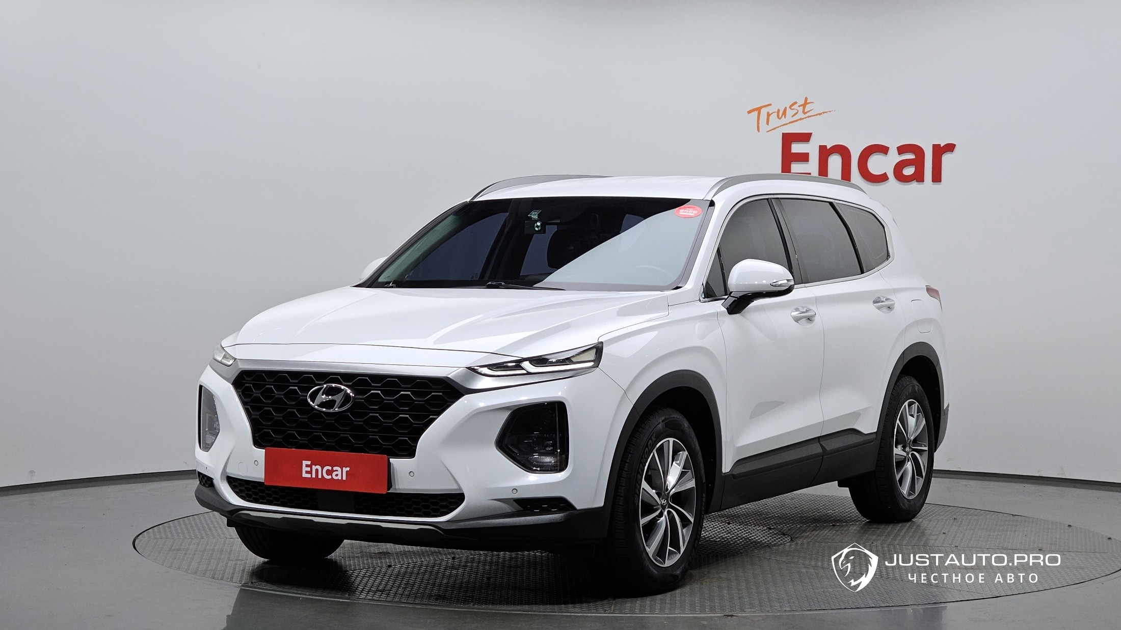 Автомобиль Hyundai Santafe