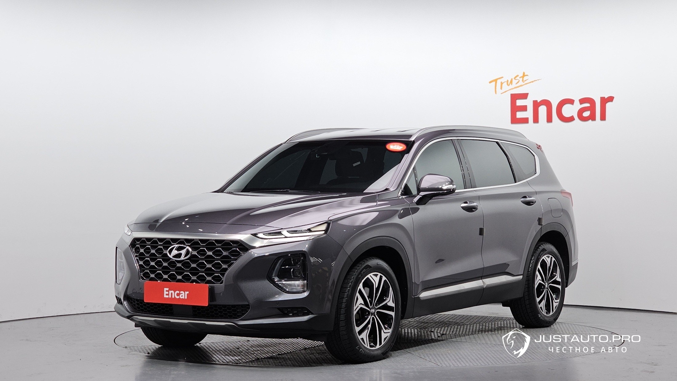 Автомобиль Hyundai Santafe