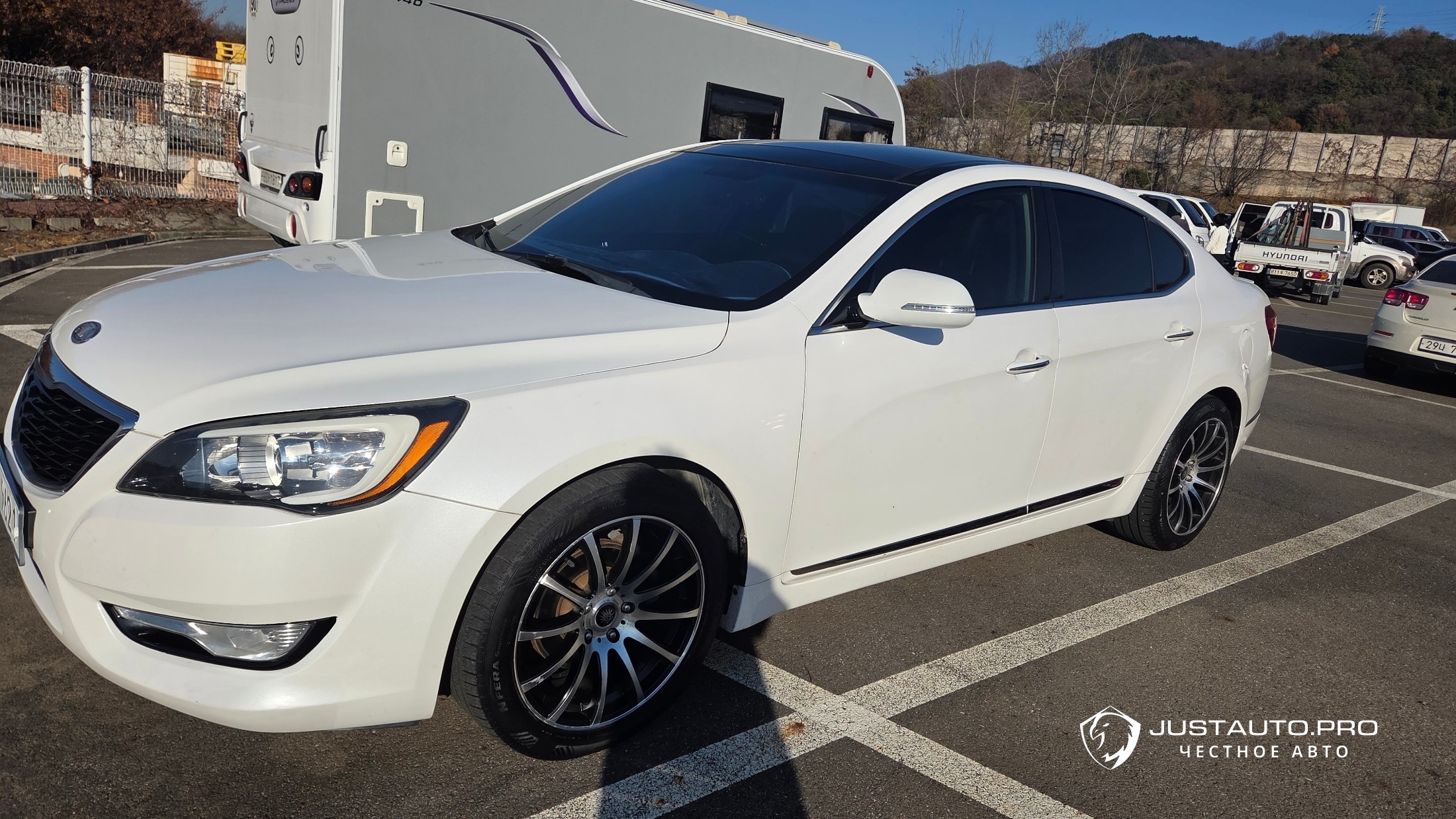 Автомобиль Kia K7