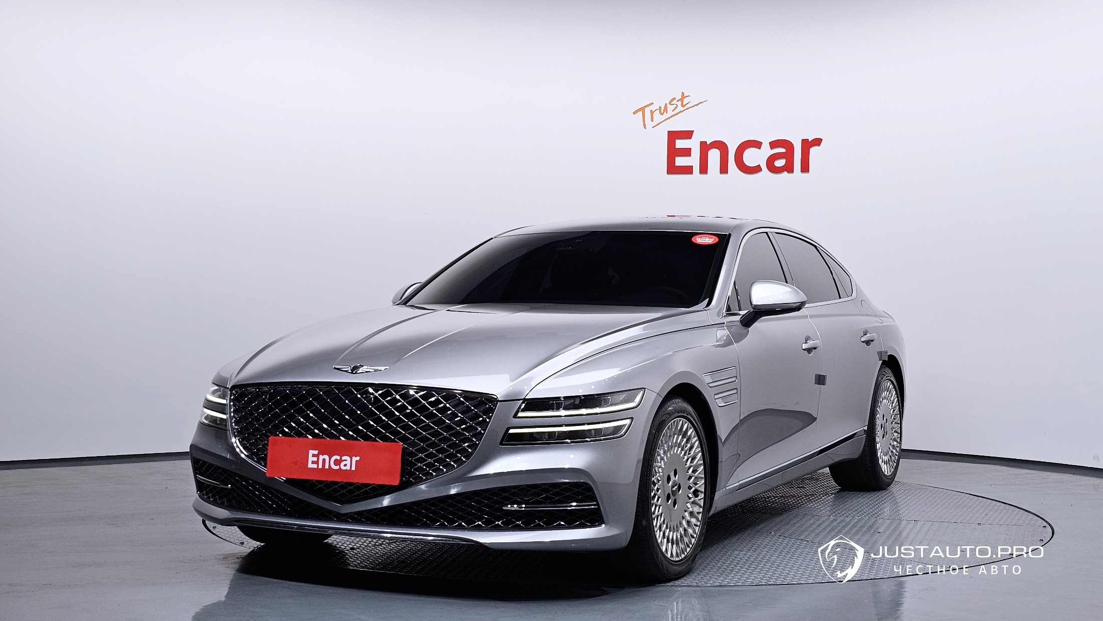 Автомобиль Genesis G80