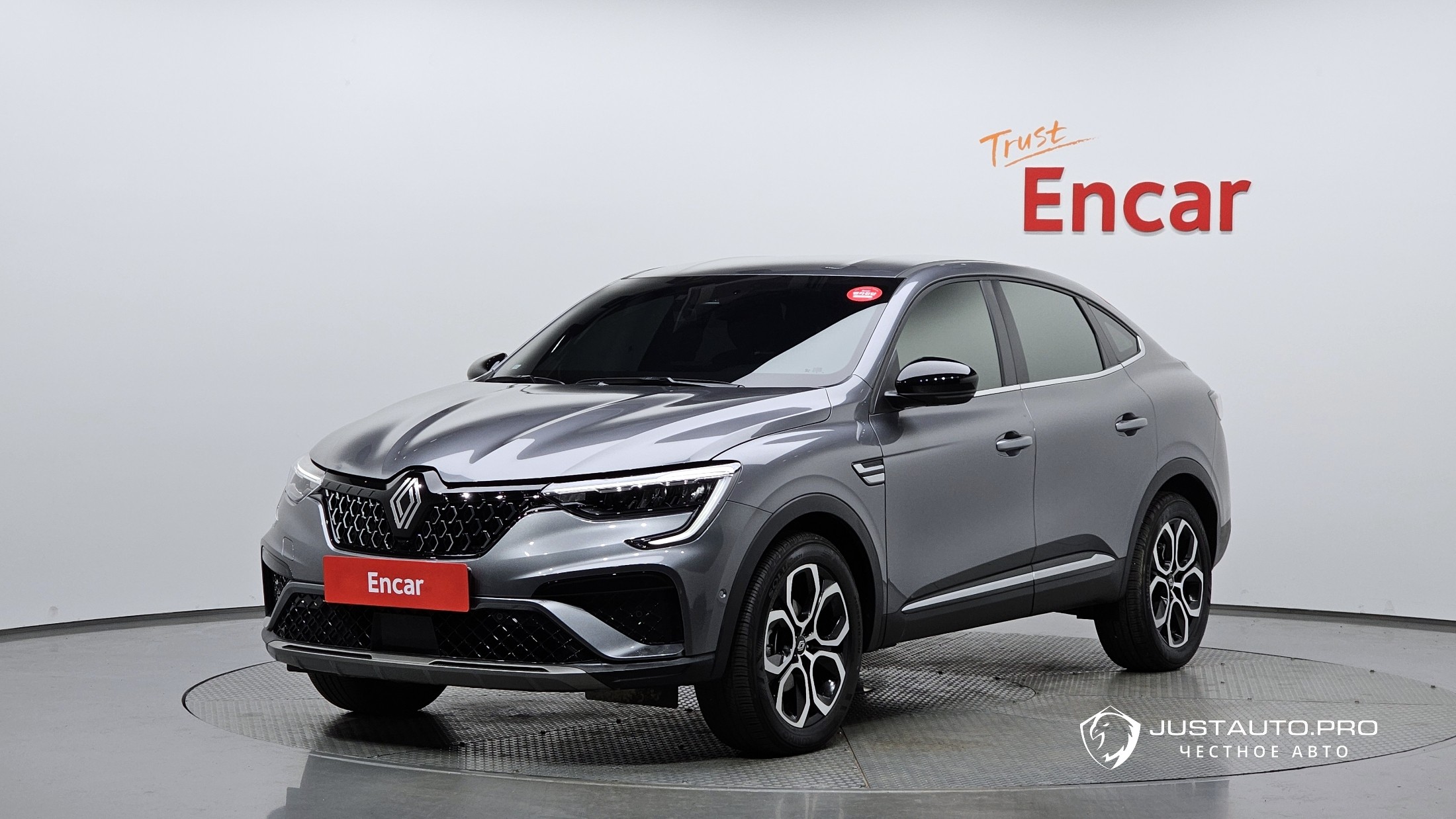 Автомобиль Renault-KoreaSamsung Arkana