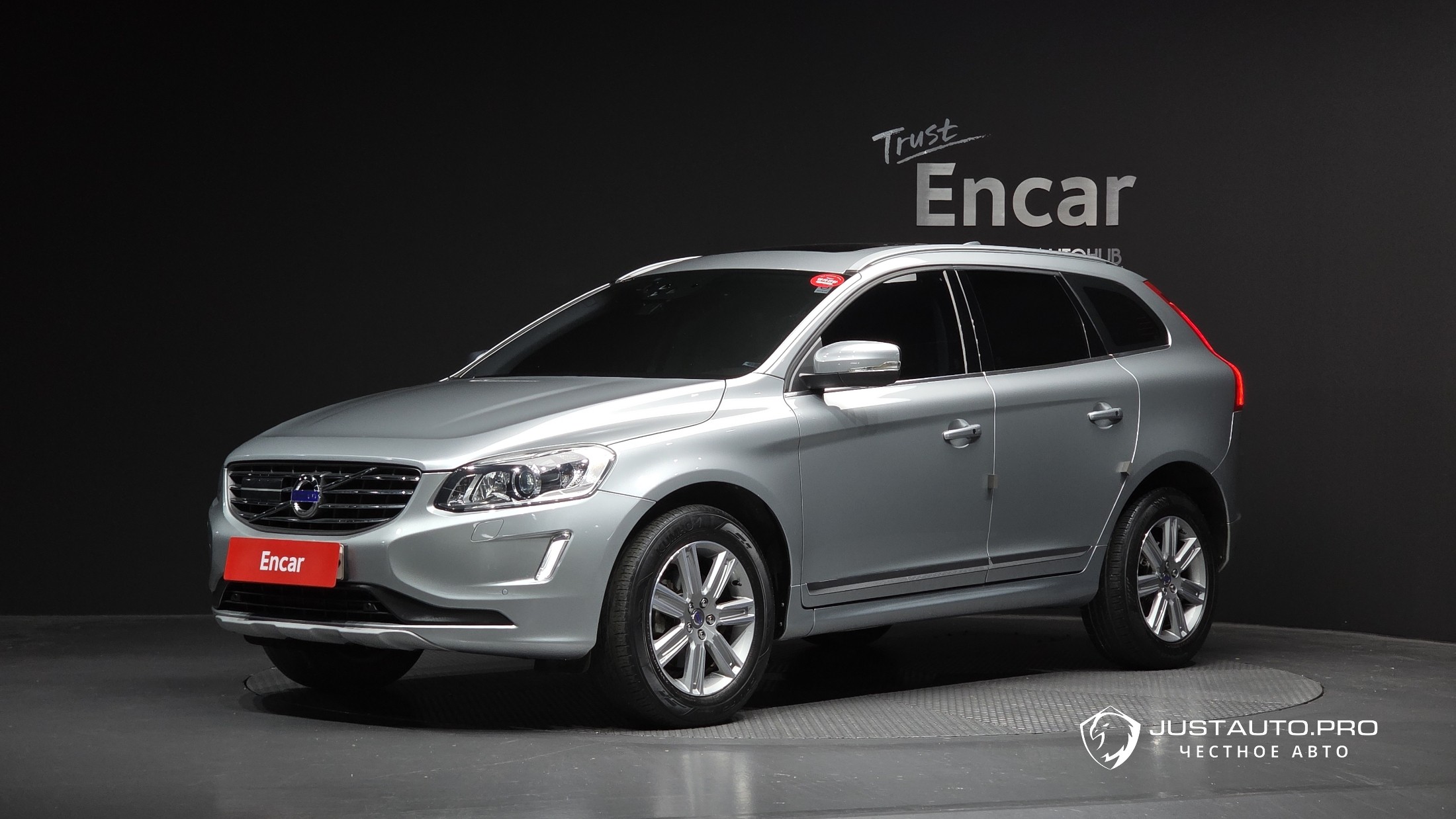 Автомобиль Volvo XC60