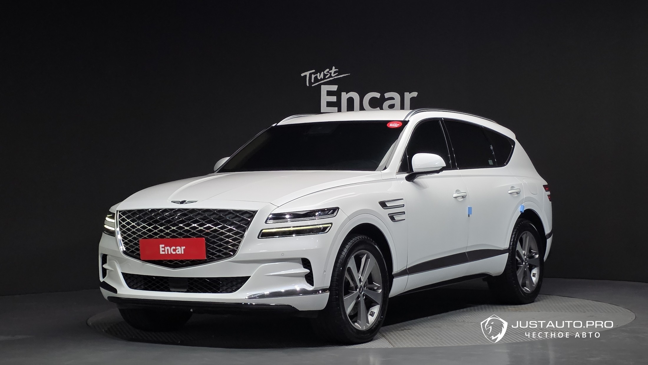 Автомобиль Genesis GV80