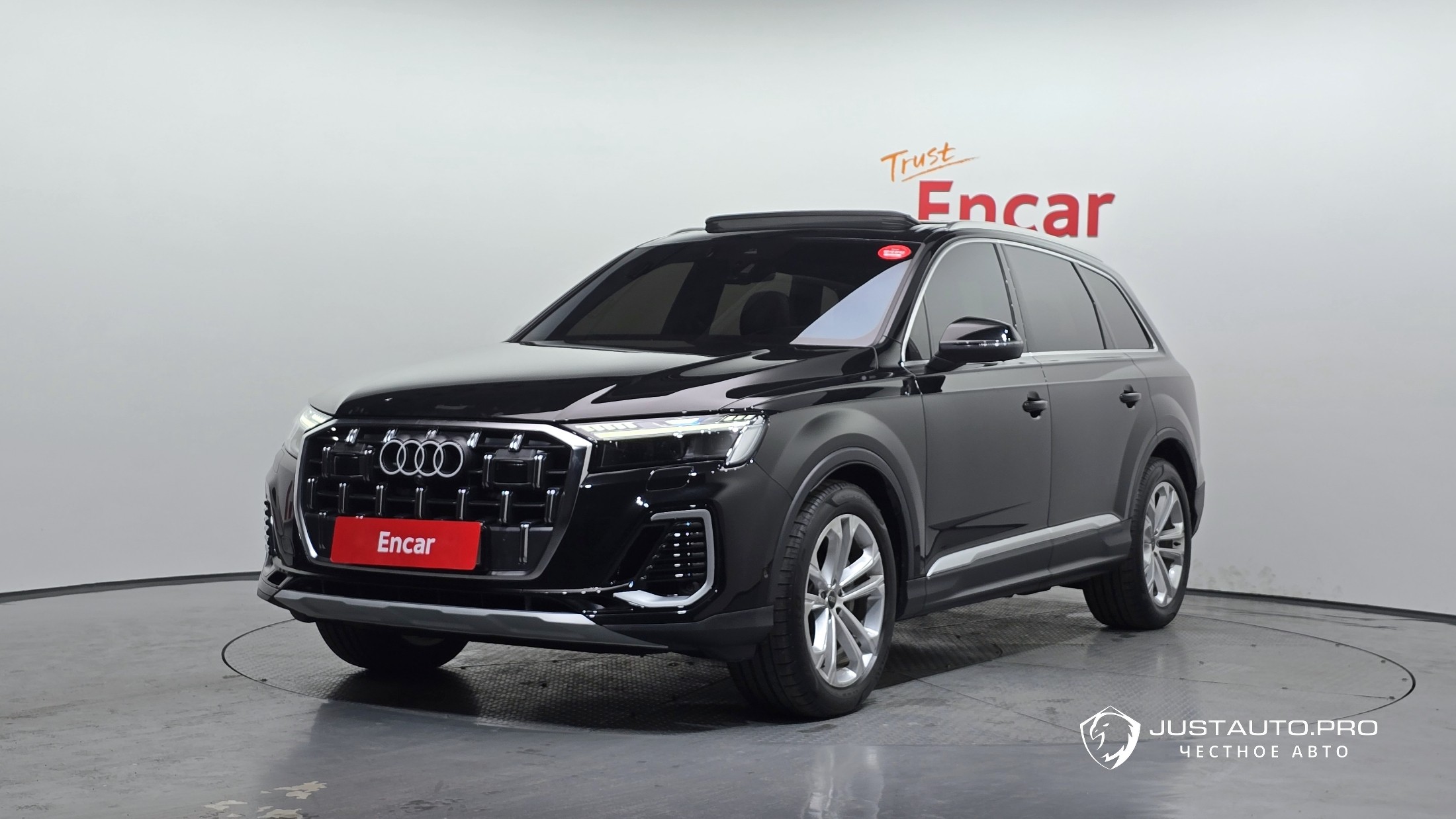 Автомобиль Audi Q7