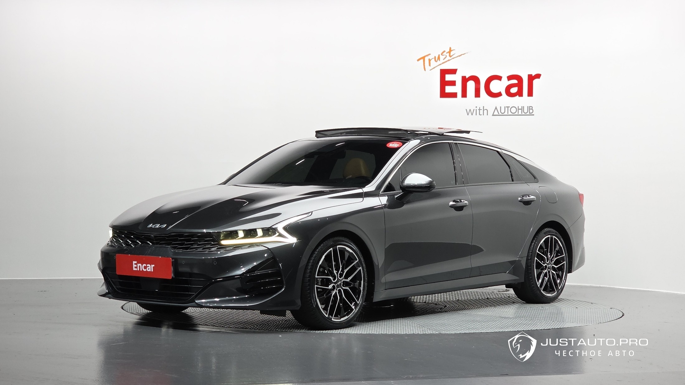 Автомобиль Kia K5