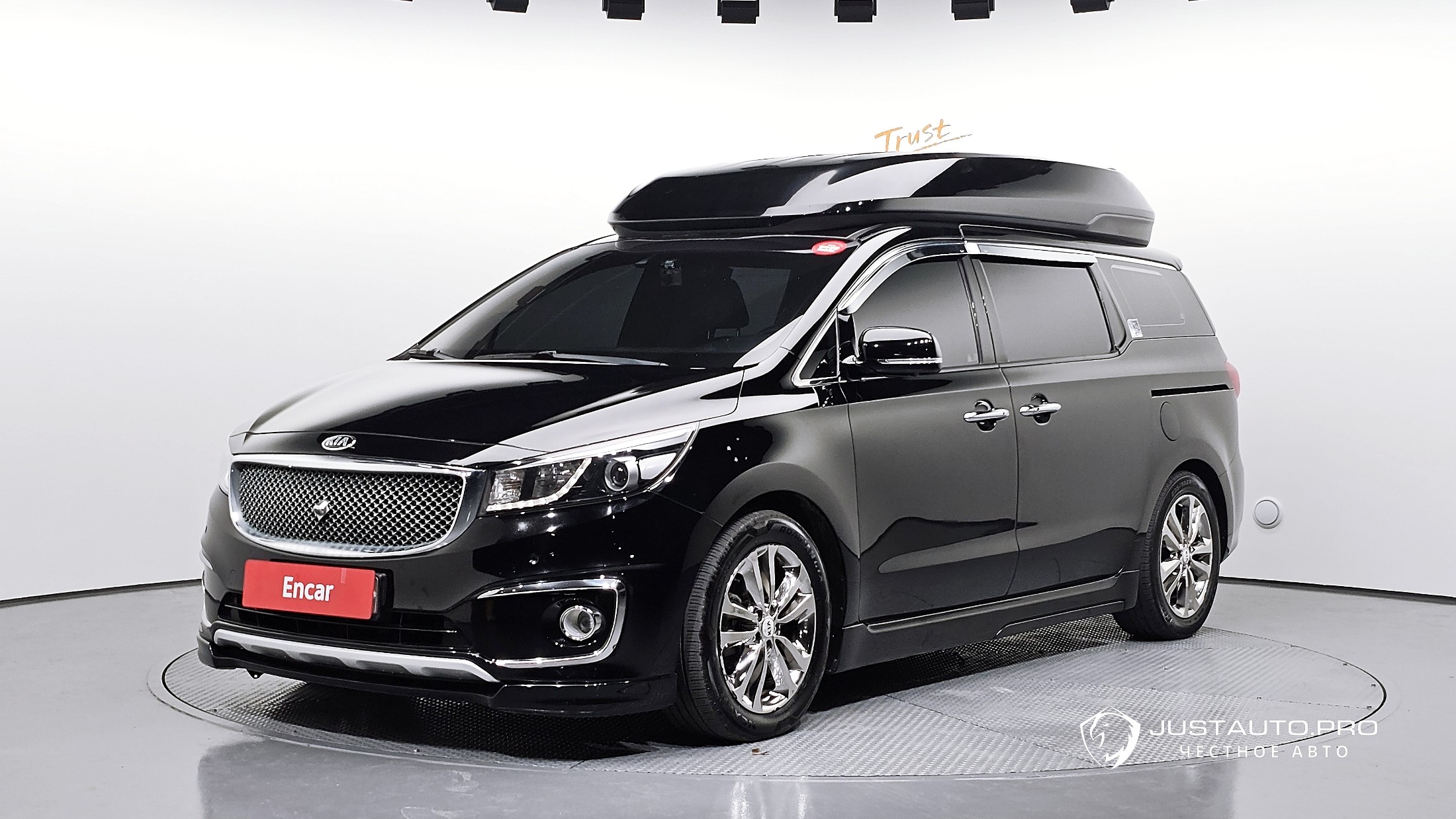 Автомобиль Kia Canival