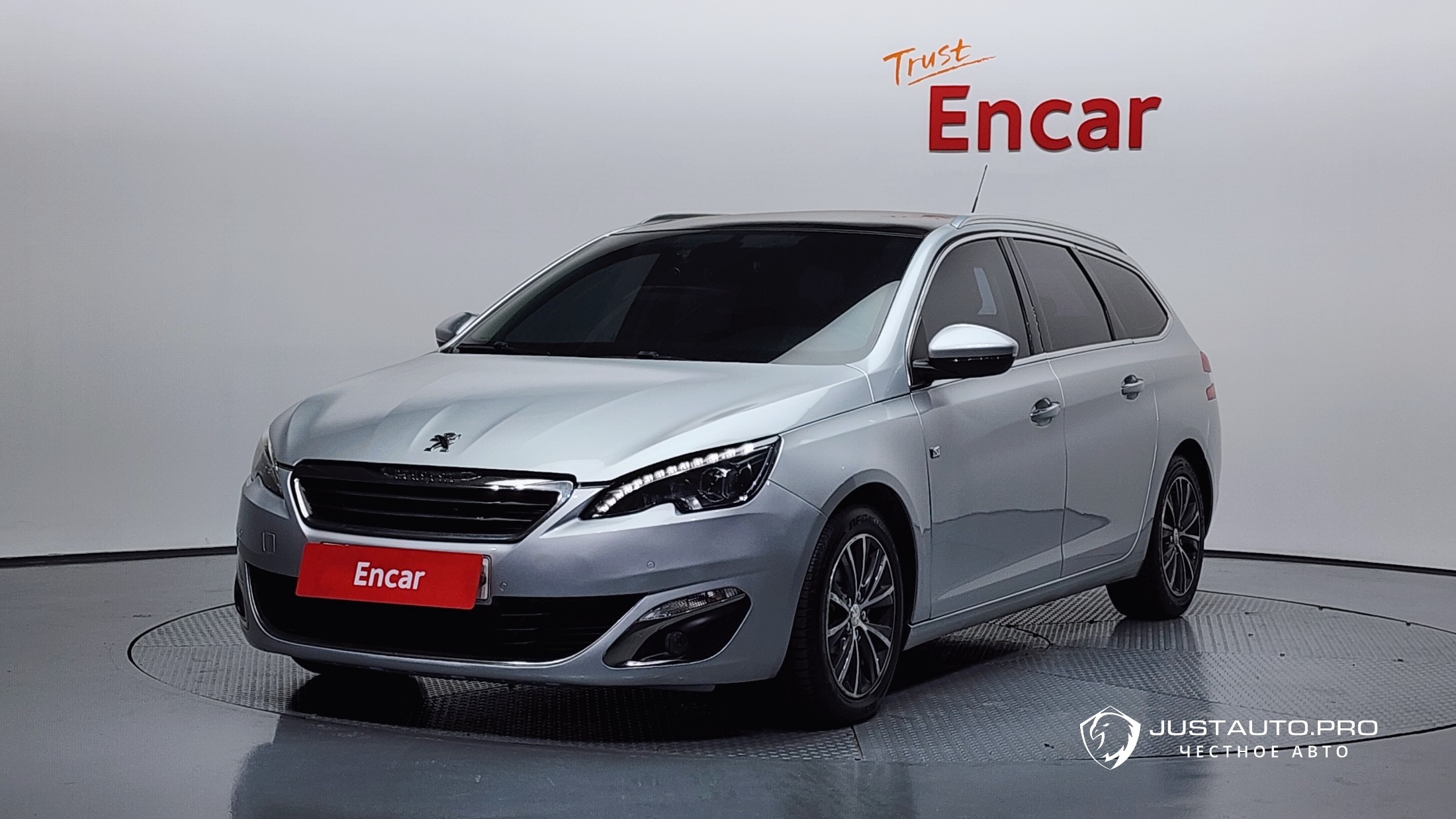 Автомобиль Peugeot 308