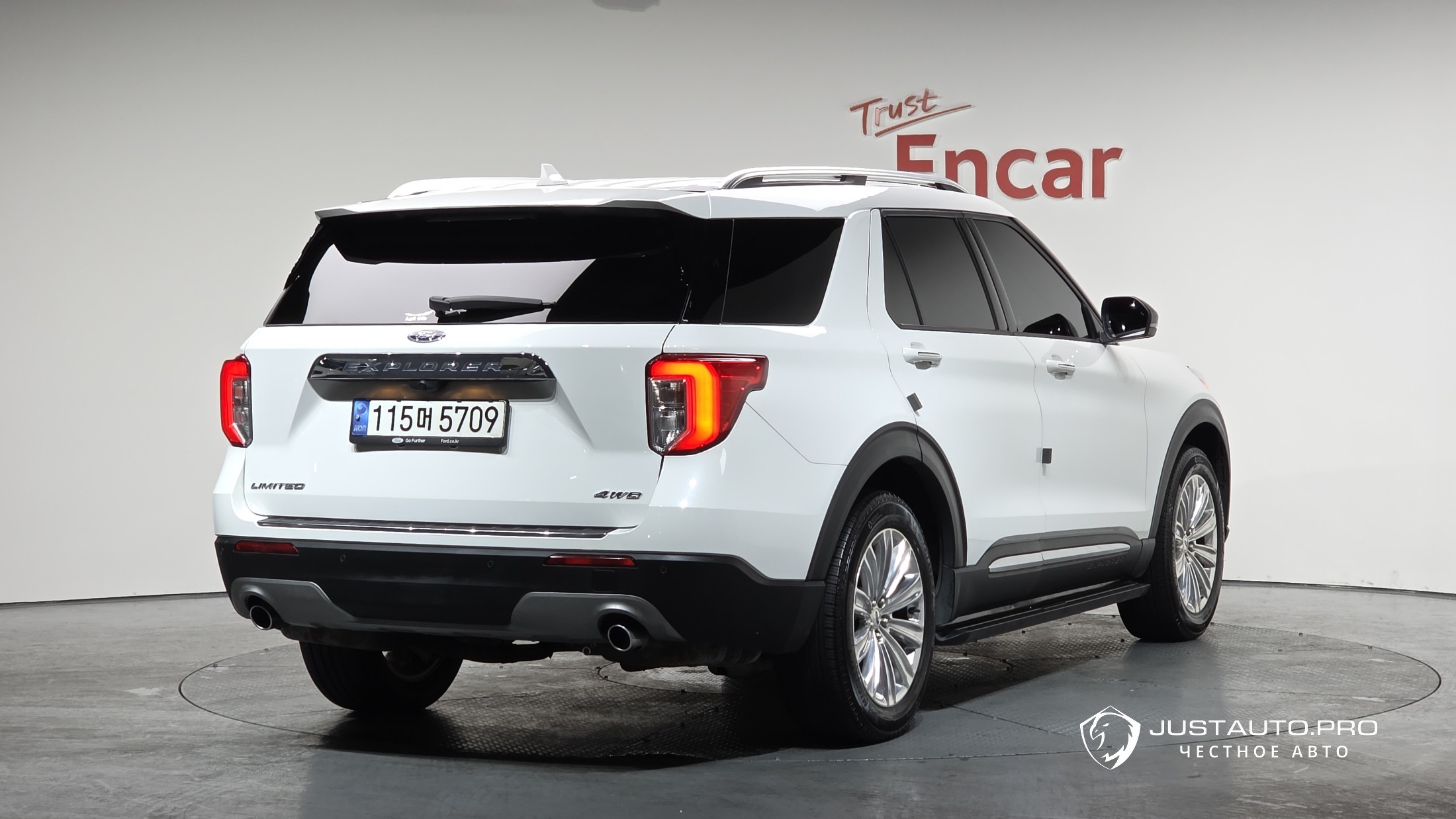 Автомобиль Ford Explorer