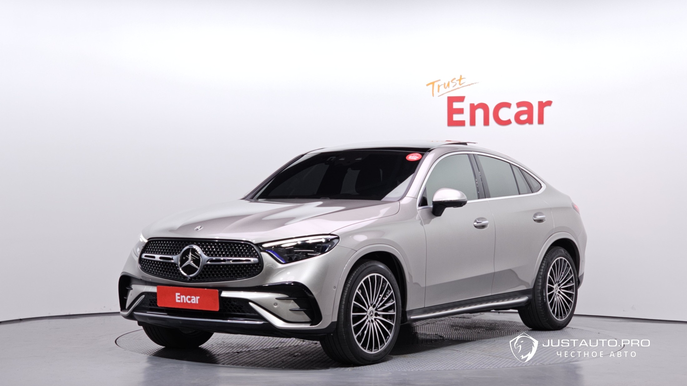 Автомобиль Mercedes-Benz GLC-Class