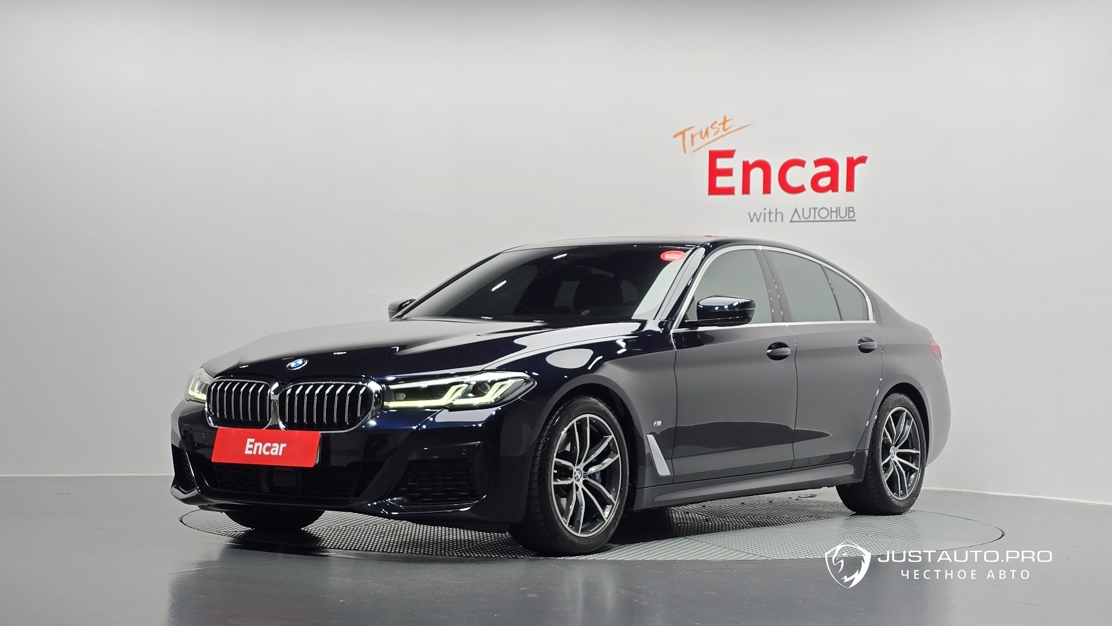 Автомобиль BMW 5-Series