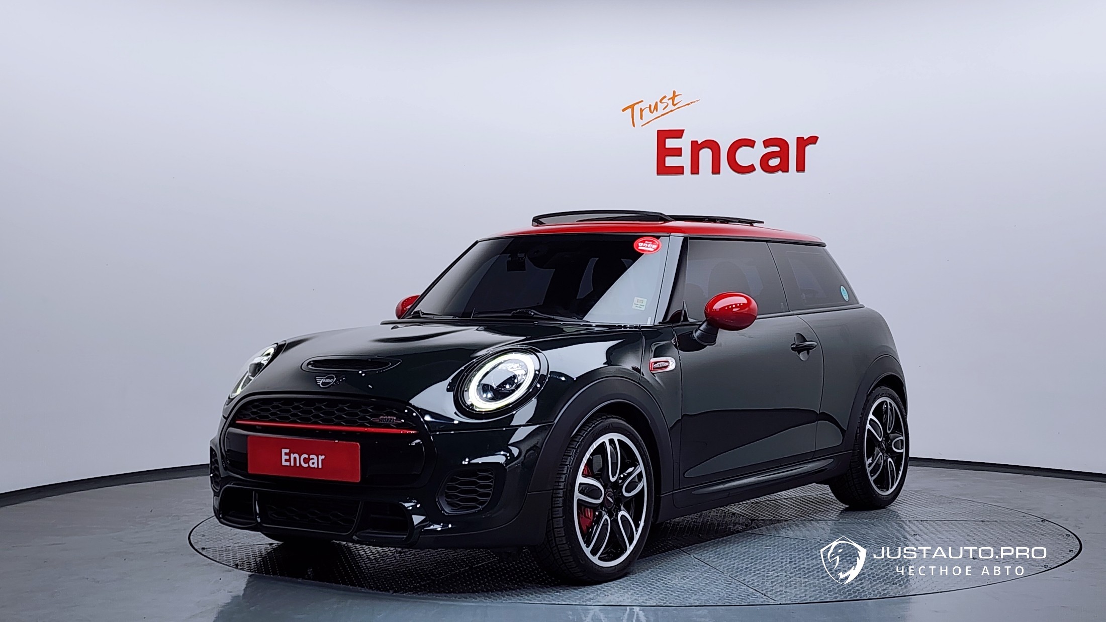 Автомобиль Mini Cooper