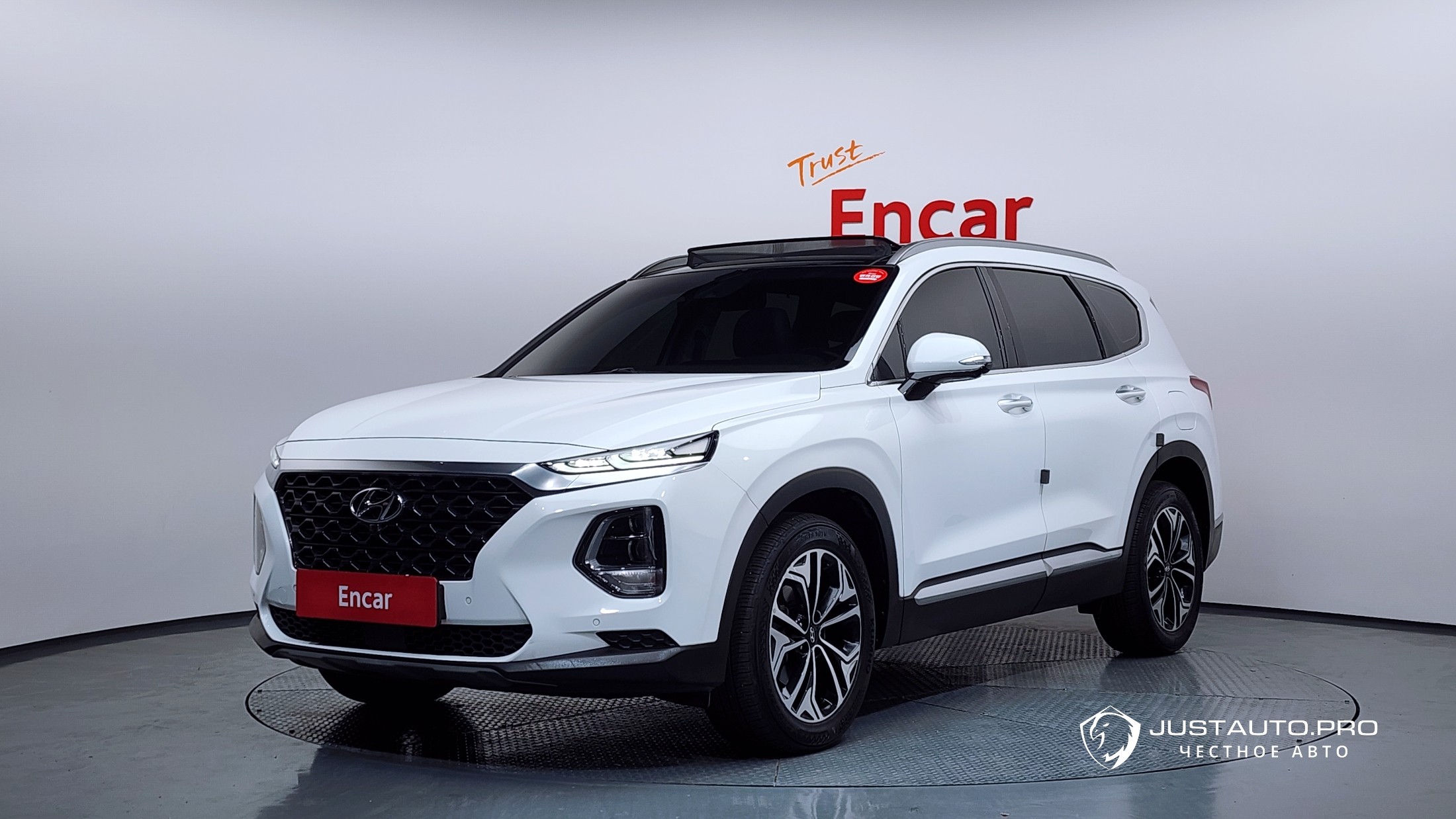 Автомобиль Hyundai Santafe