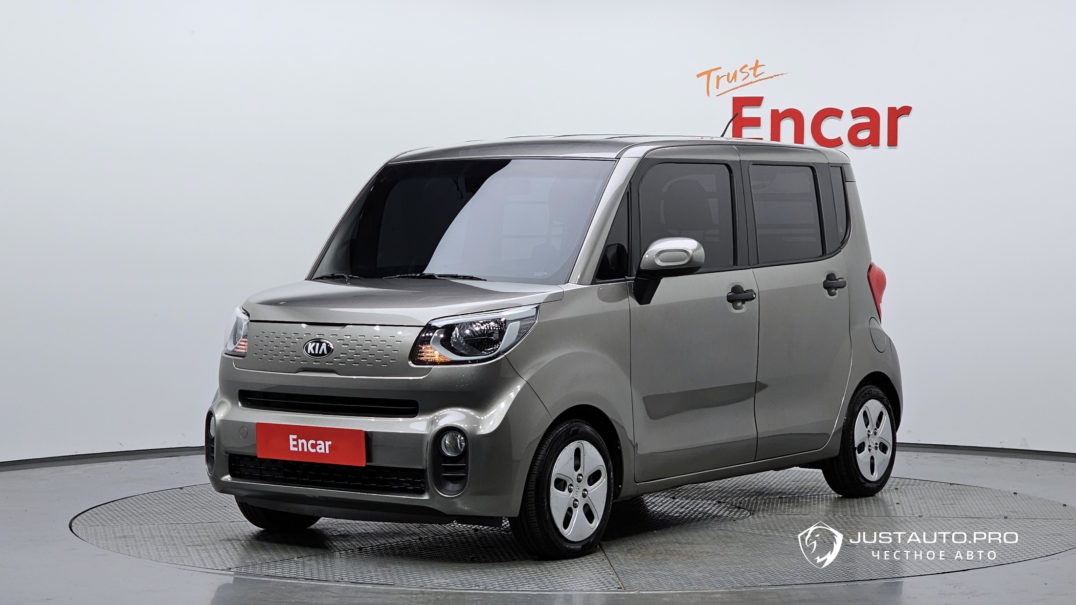 Автомобиль Kia RAY