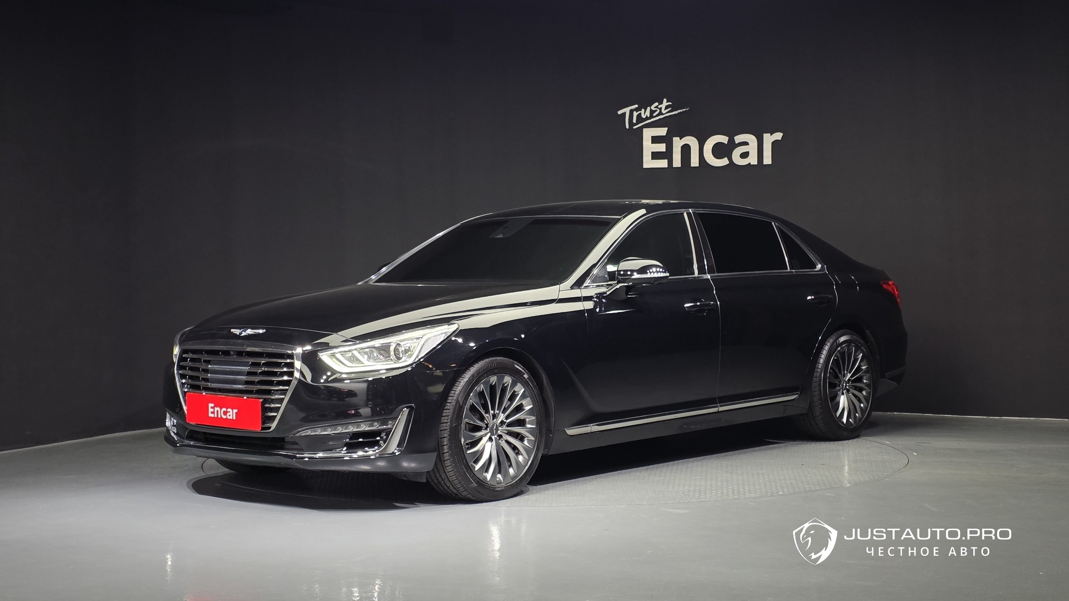 Автомобиль Genesis EQ900