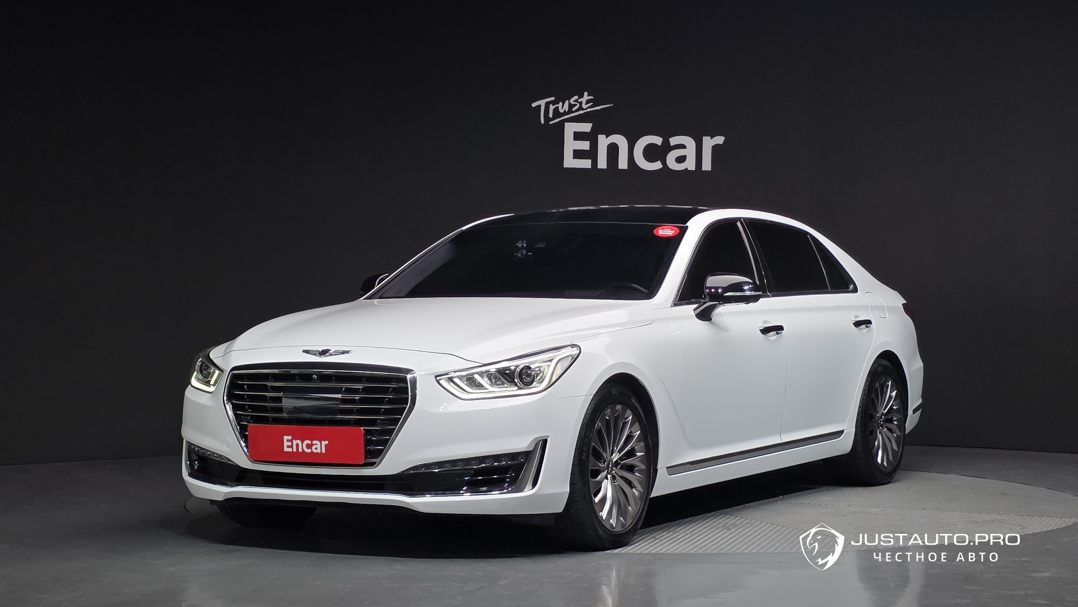 Автомобиль Genesis EQ900