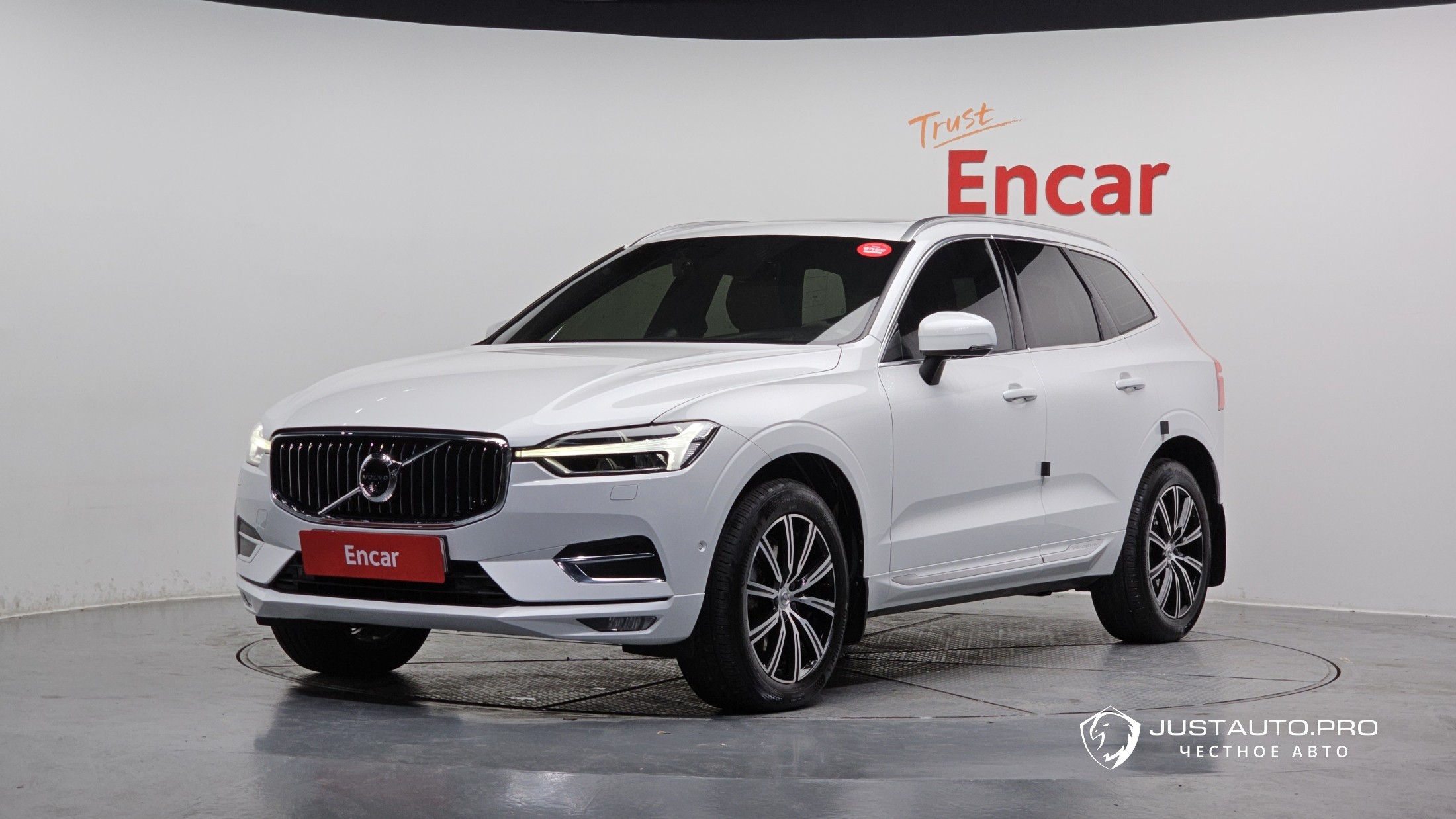 Автомобиль Volvo XC60