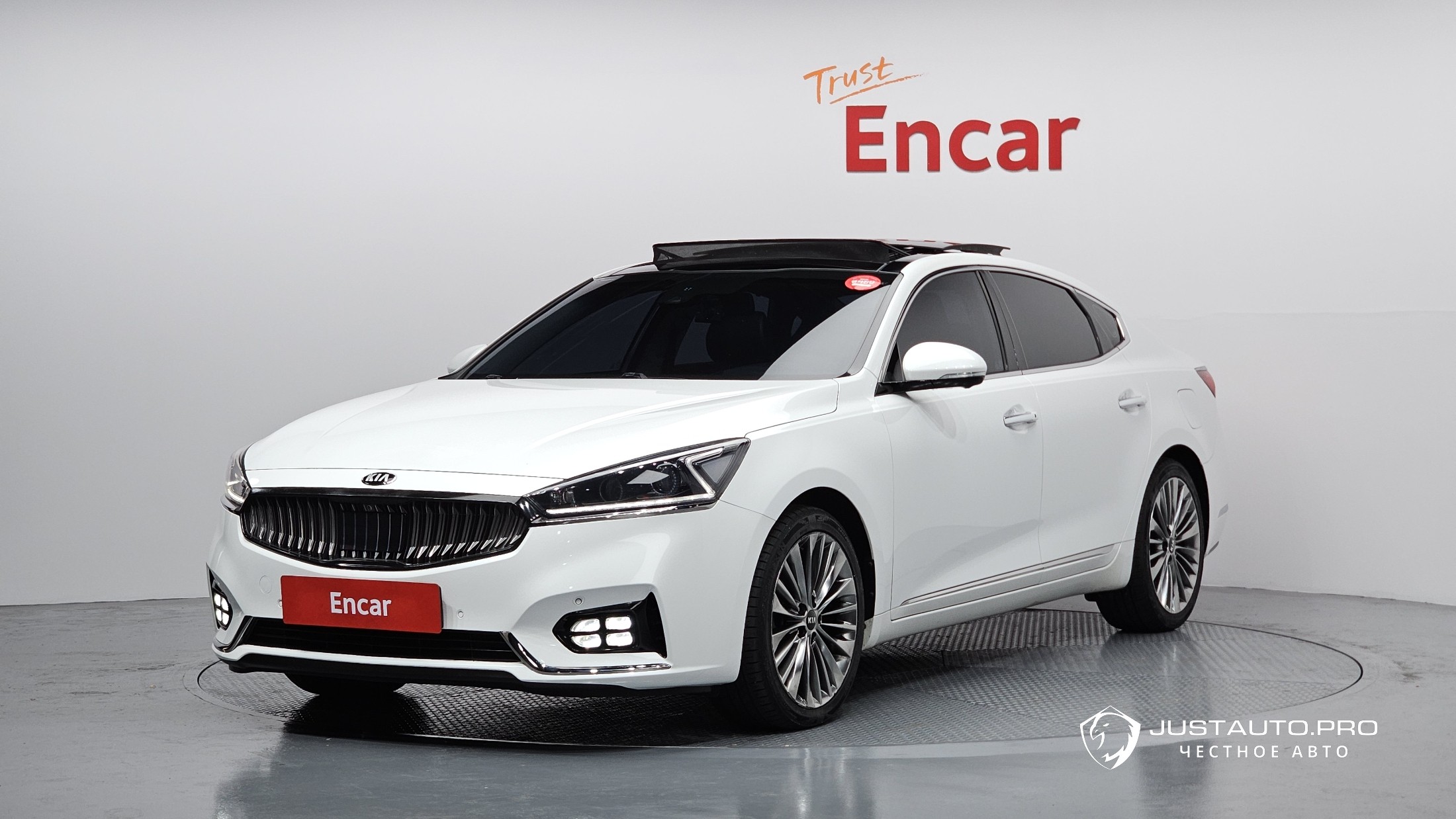 Автомобиль Kia K7