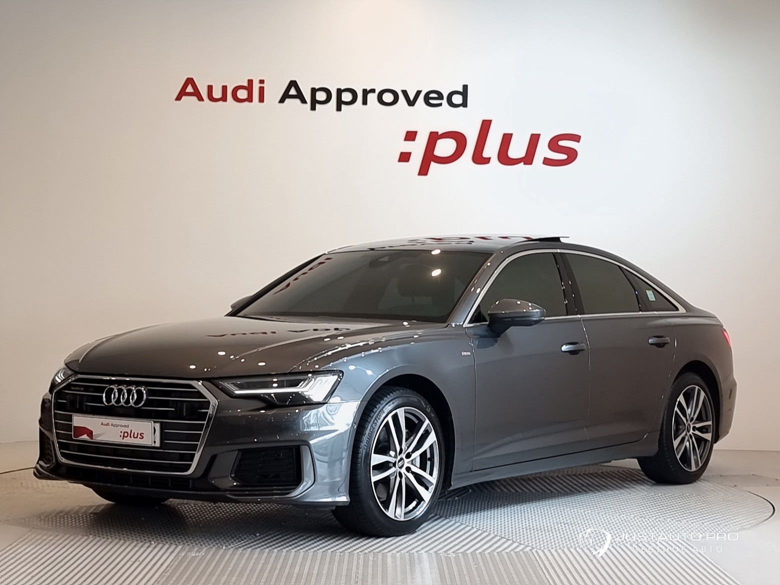 Автомобиль Audi A6