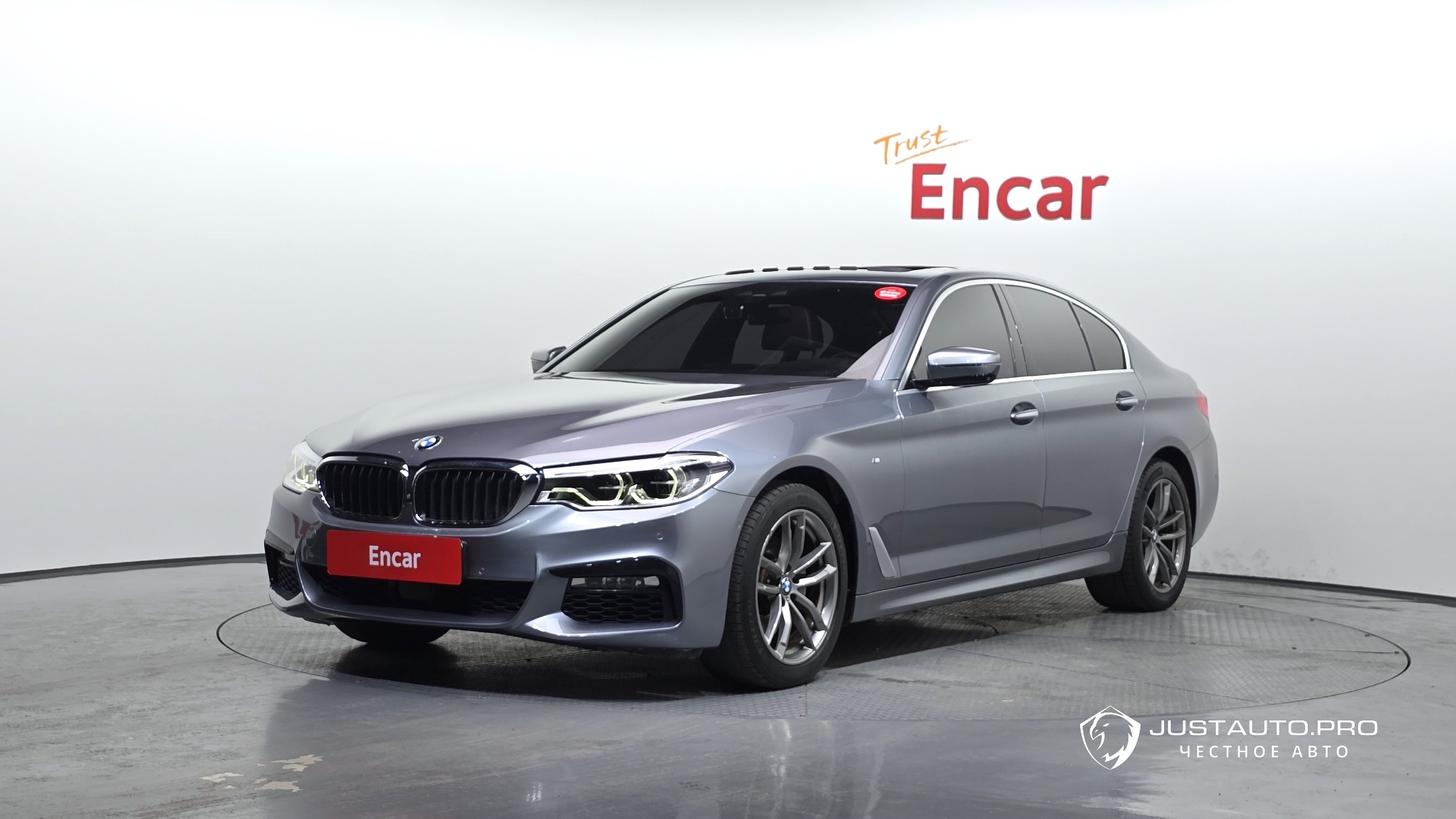 Автомобиль BMW 5-Series