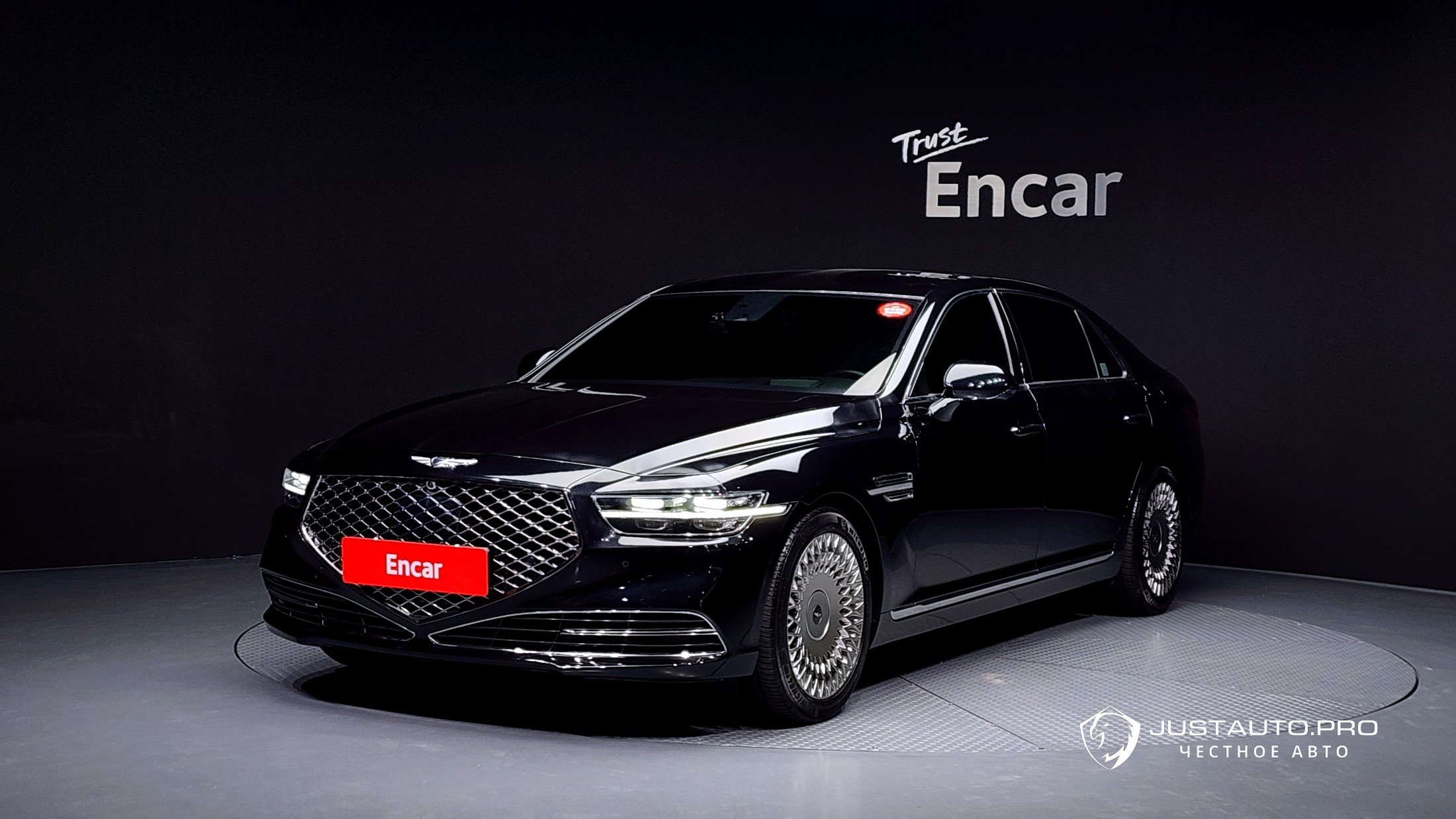 Автомобиль Genesis G90