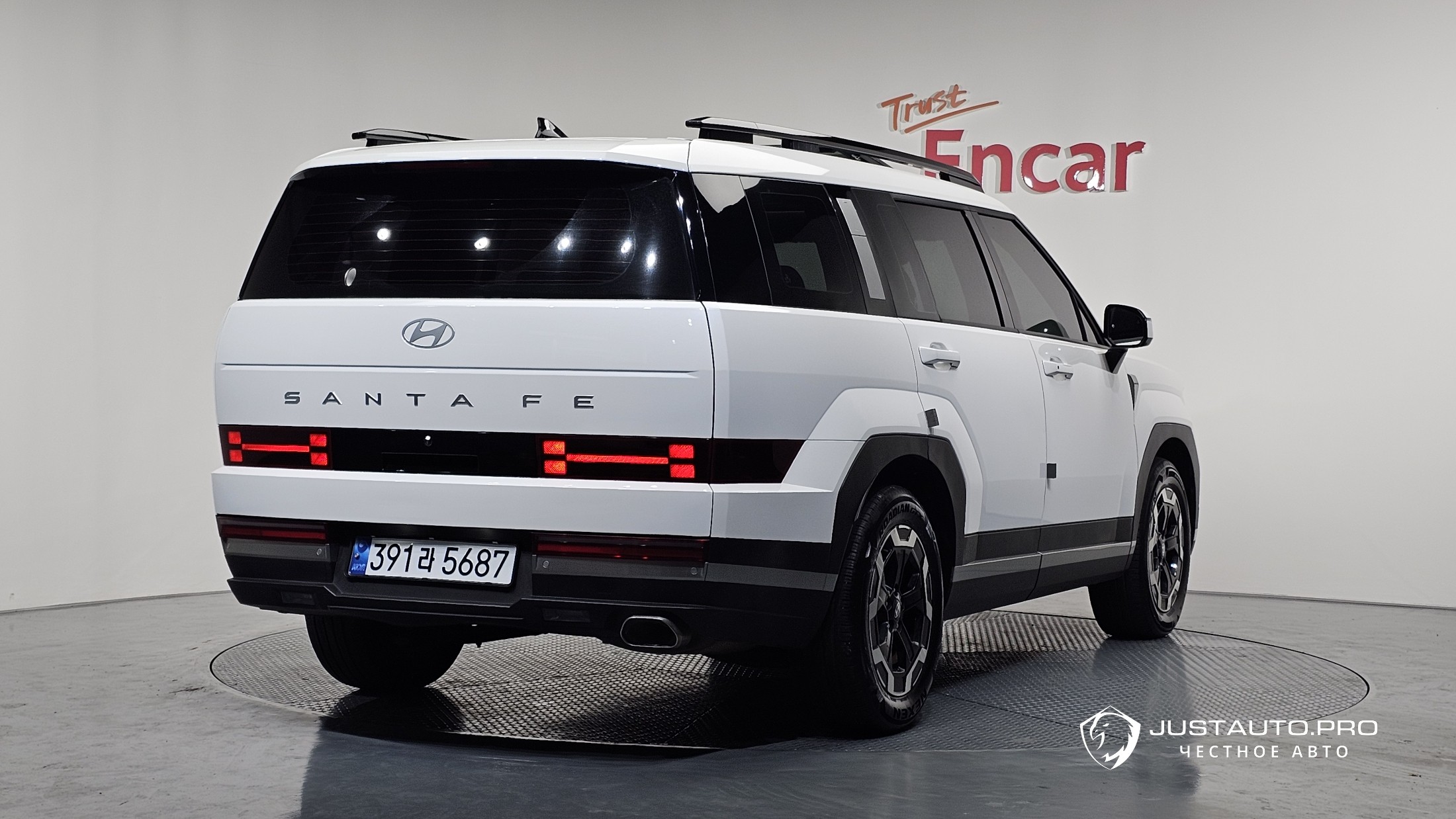 Автомобиль Hyundai Santafe