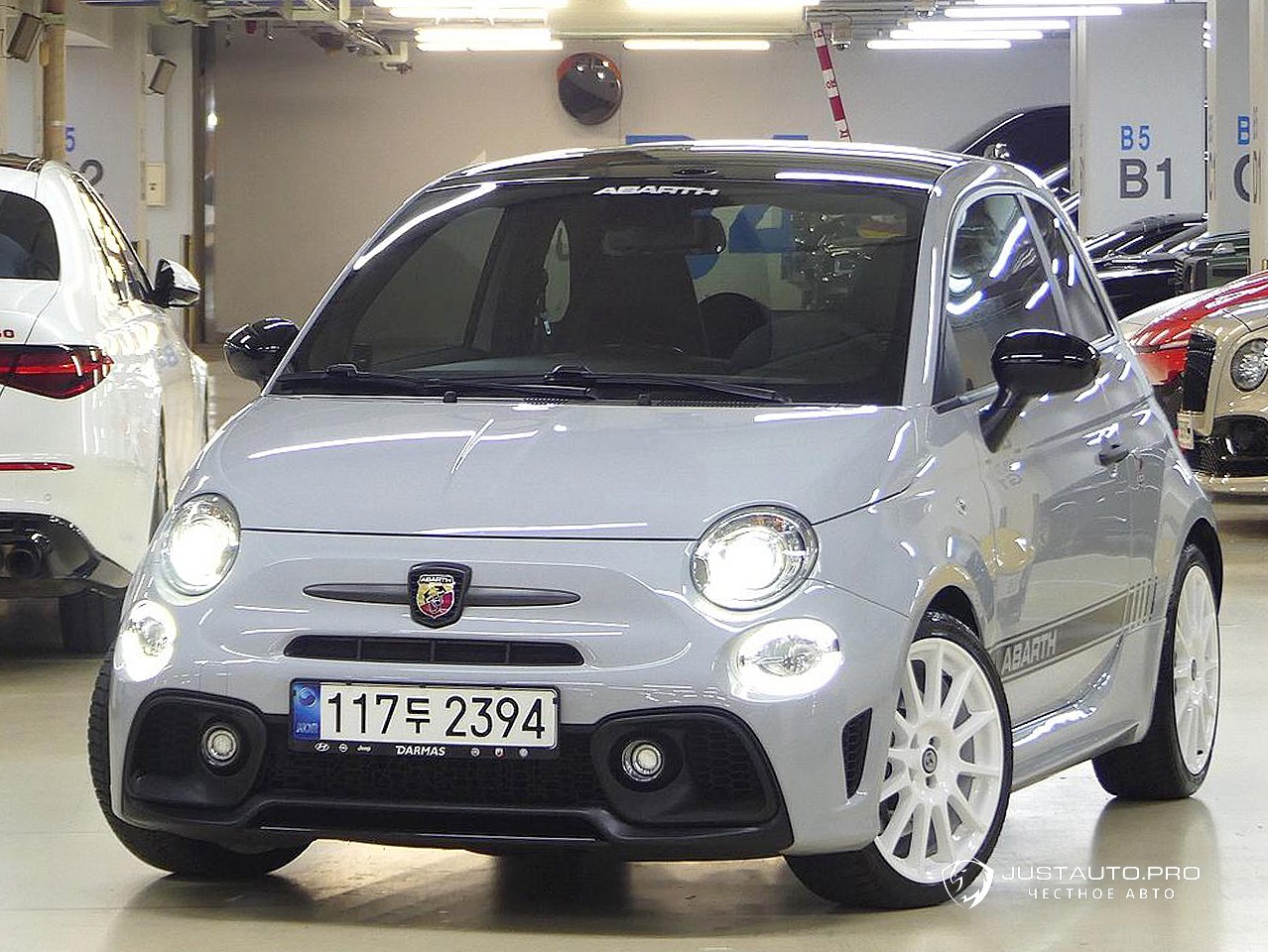Автомобиль Fiat 500