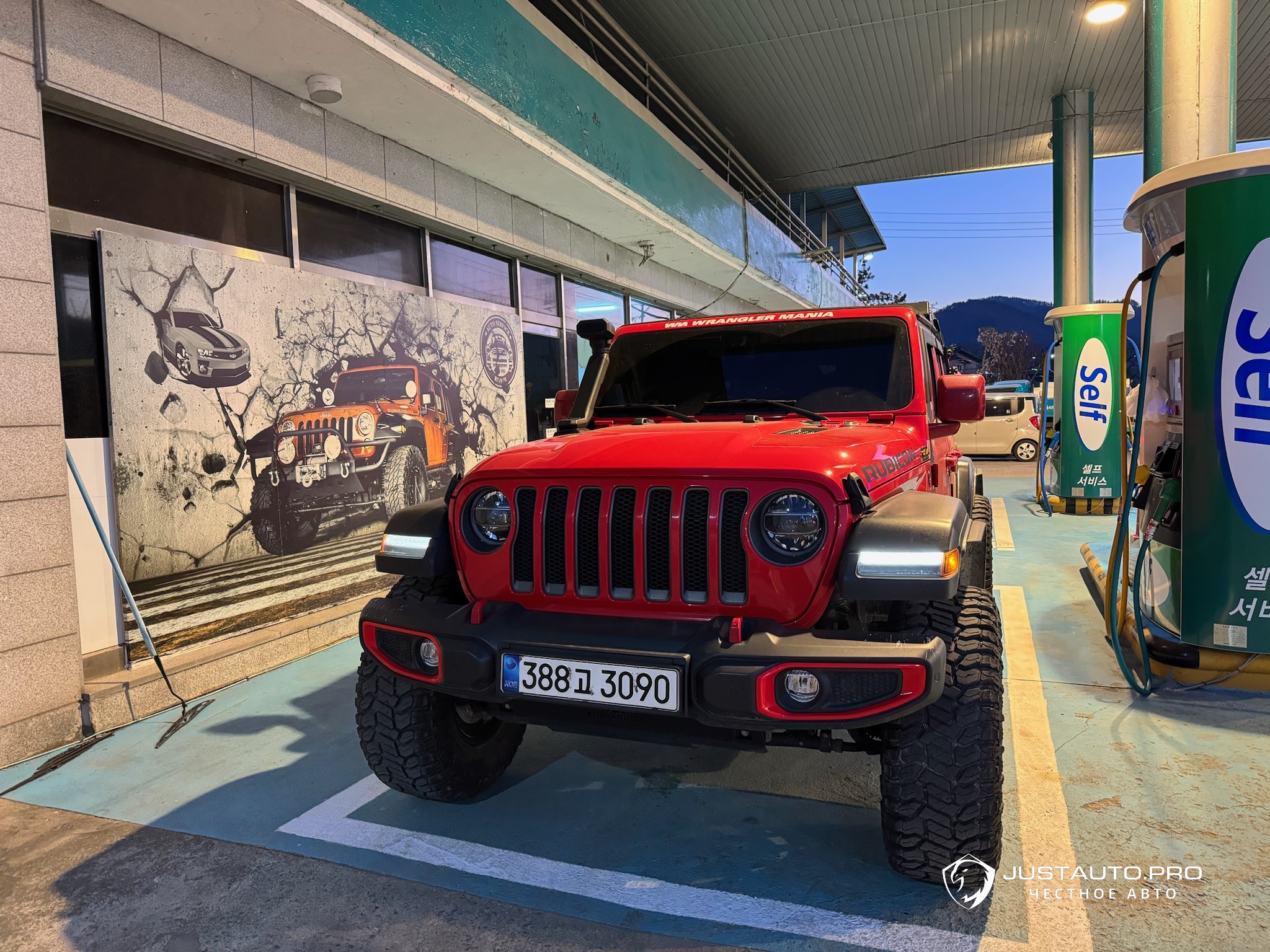 Автомобиль Jeep Wrangler