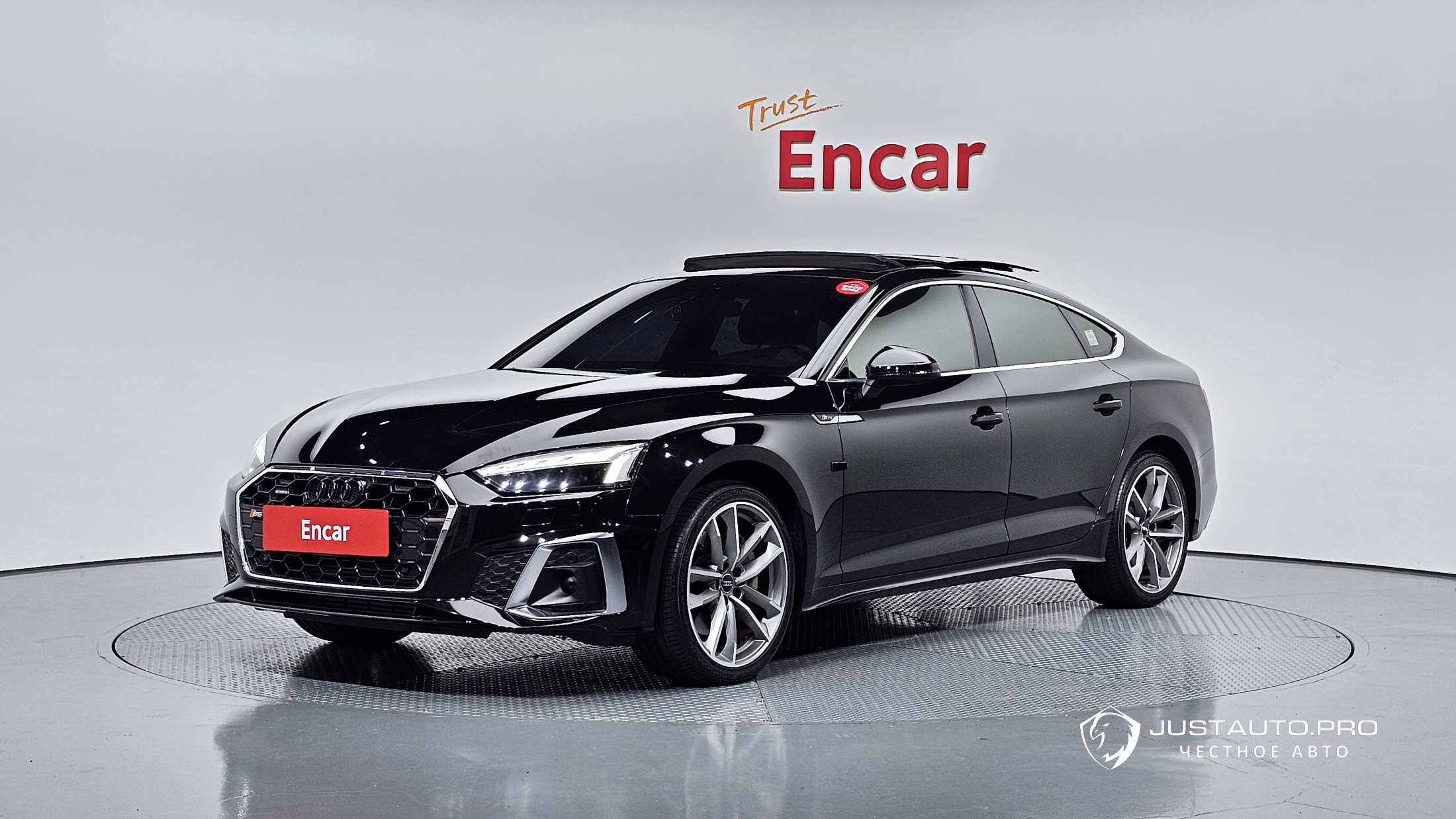 Автомобиль Audi A5