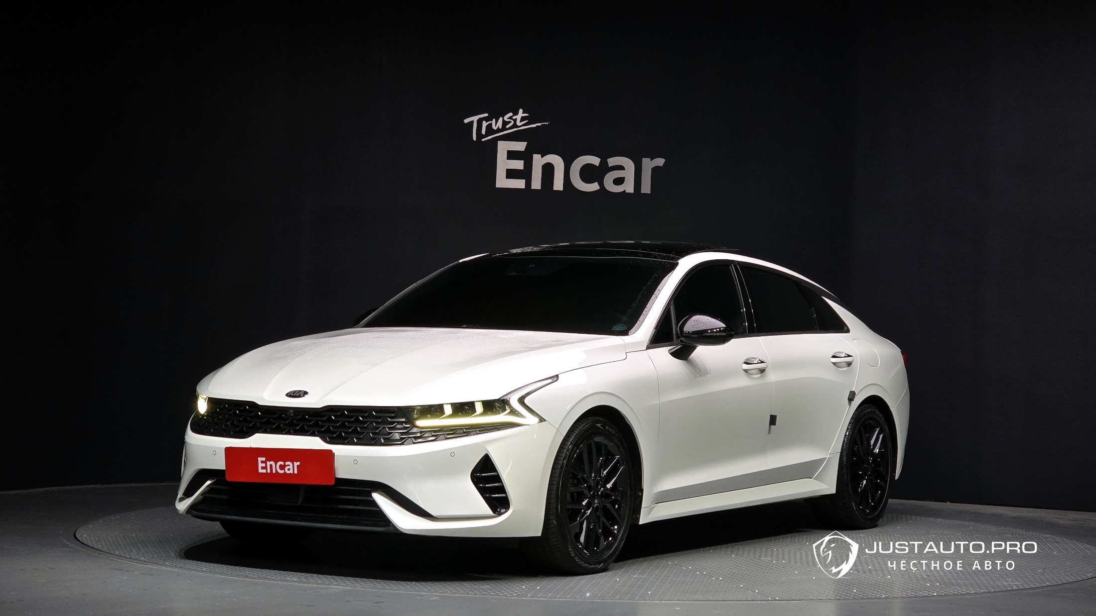 Автомобиль Kia K5