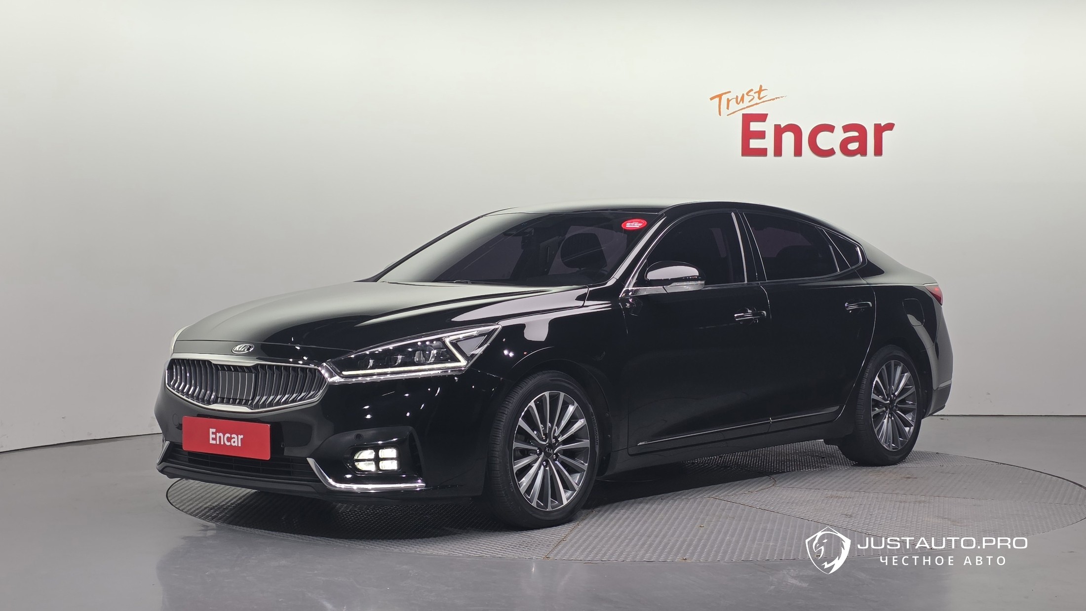 Автомобиль Kia K7