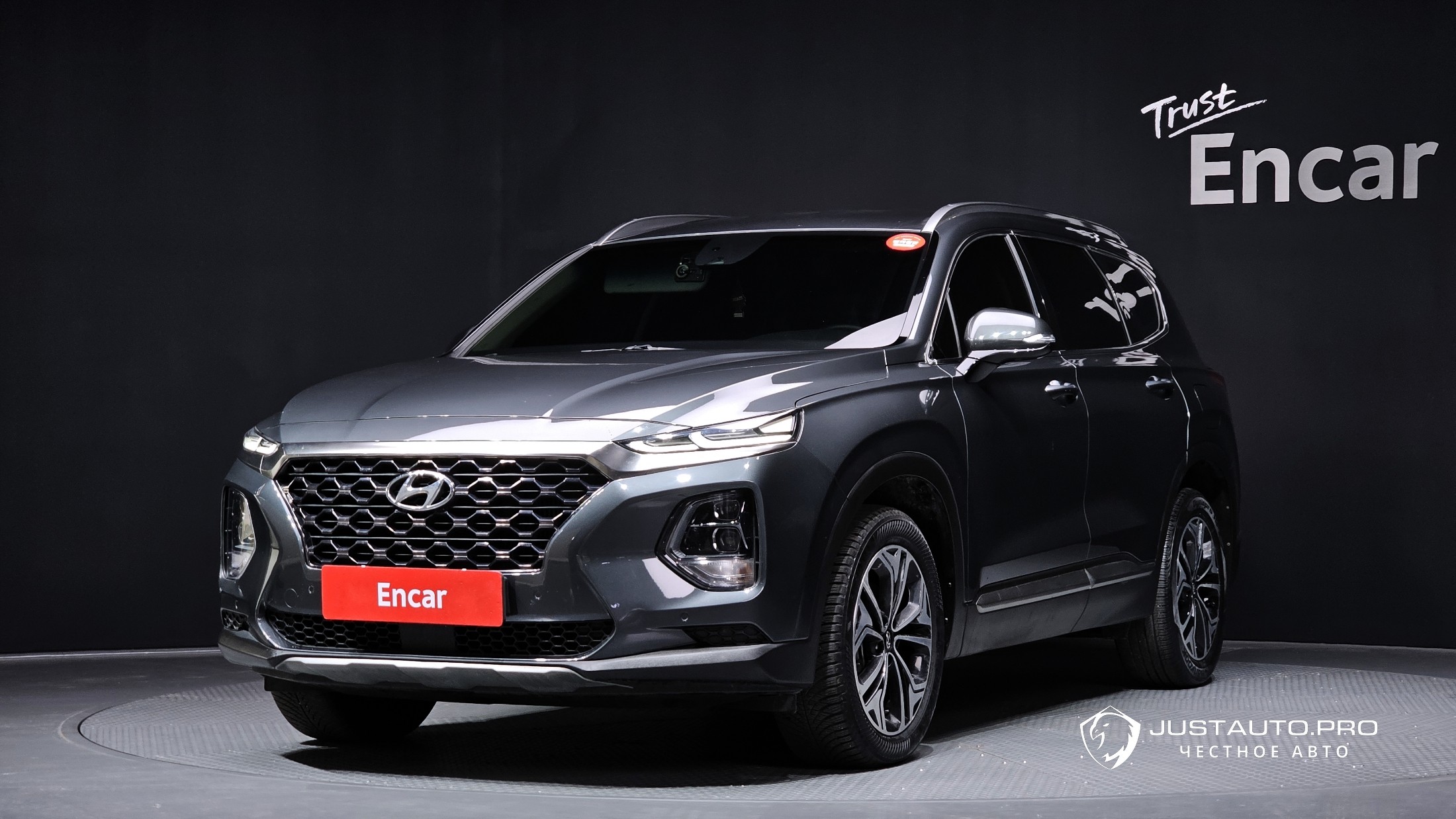 Автомобиль Hyundai Santafe