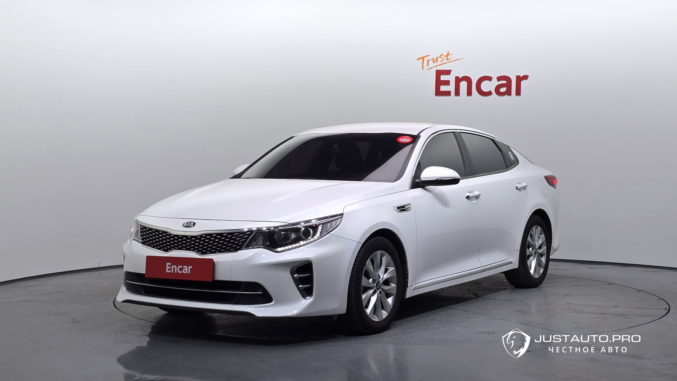 Автомобиль Kia K5